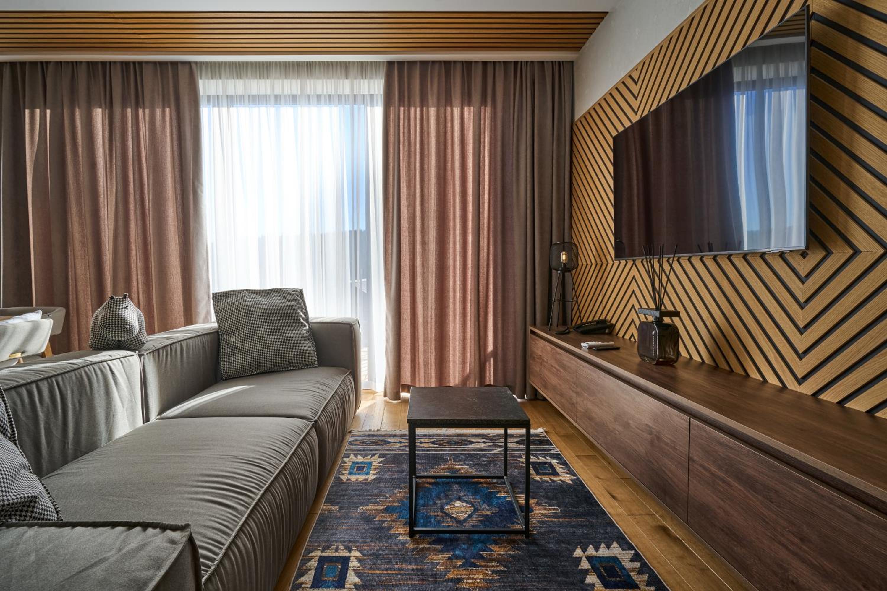 Fomich Residence Guesthouses