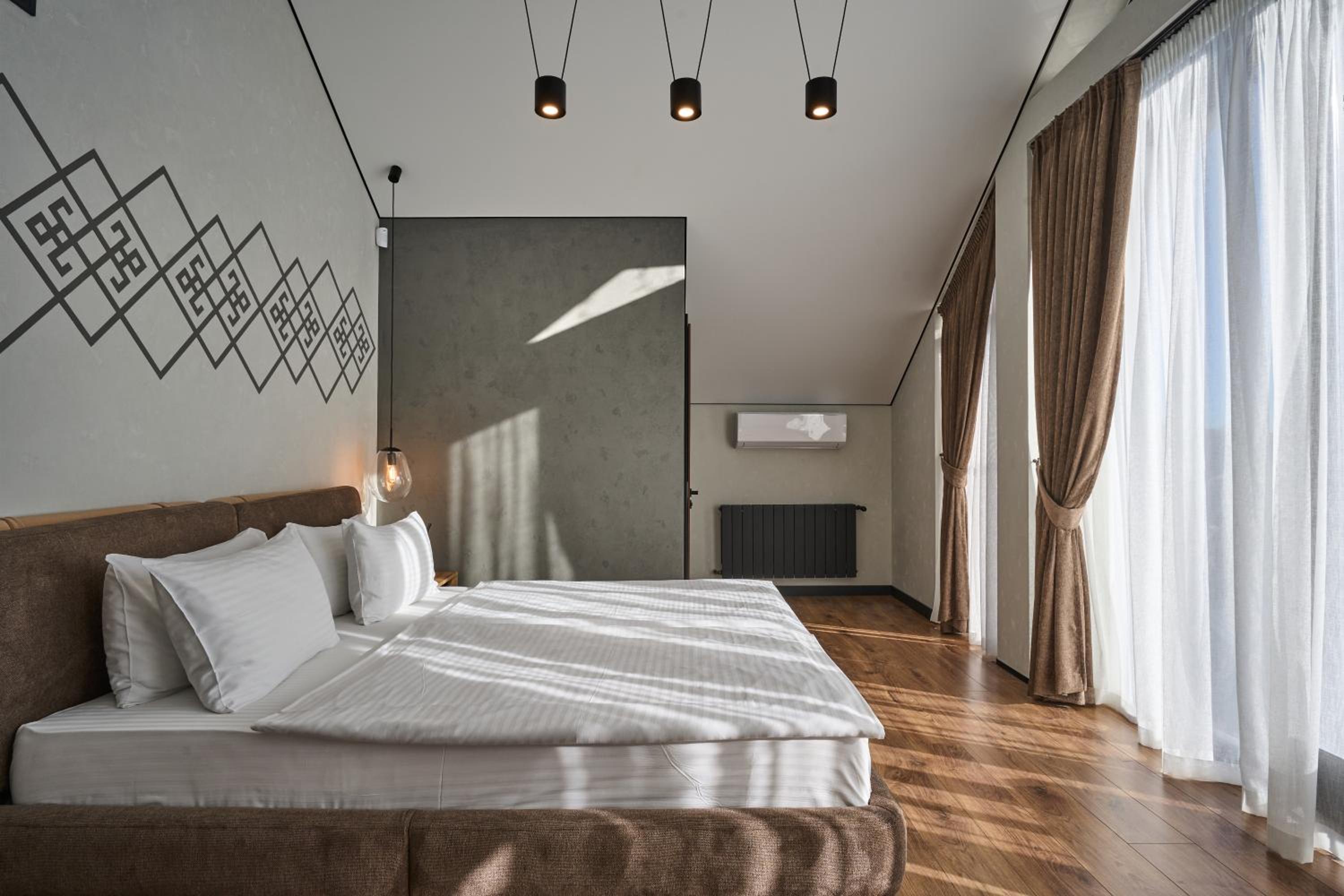 Fomich Residence Guesthouses