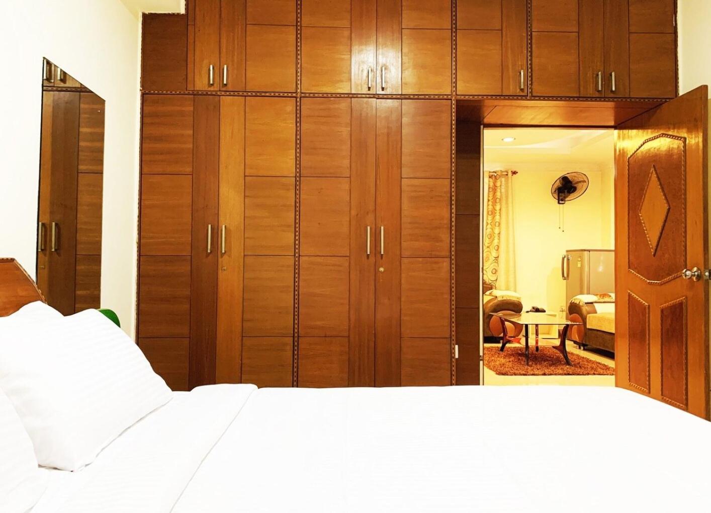 tanour lux service apartment koramangala
