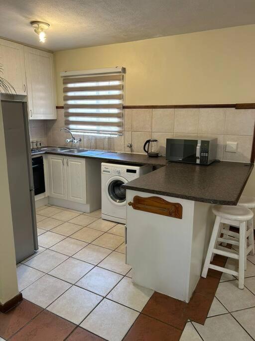 2c - 4 No load shedding 2bed 2bath with garden view 4
