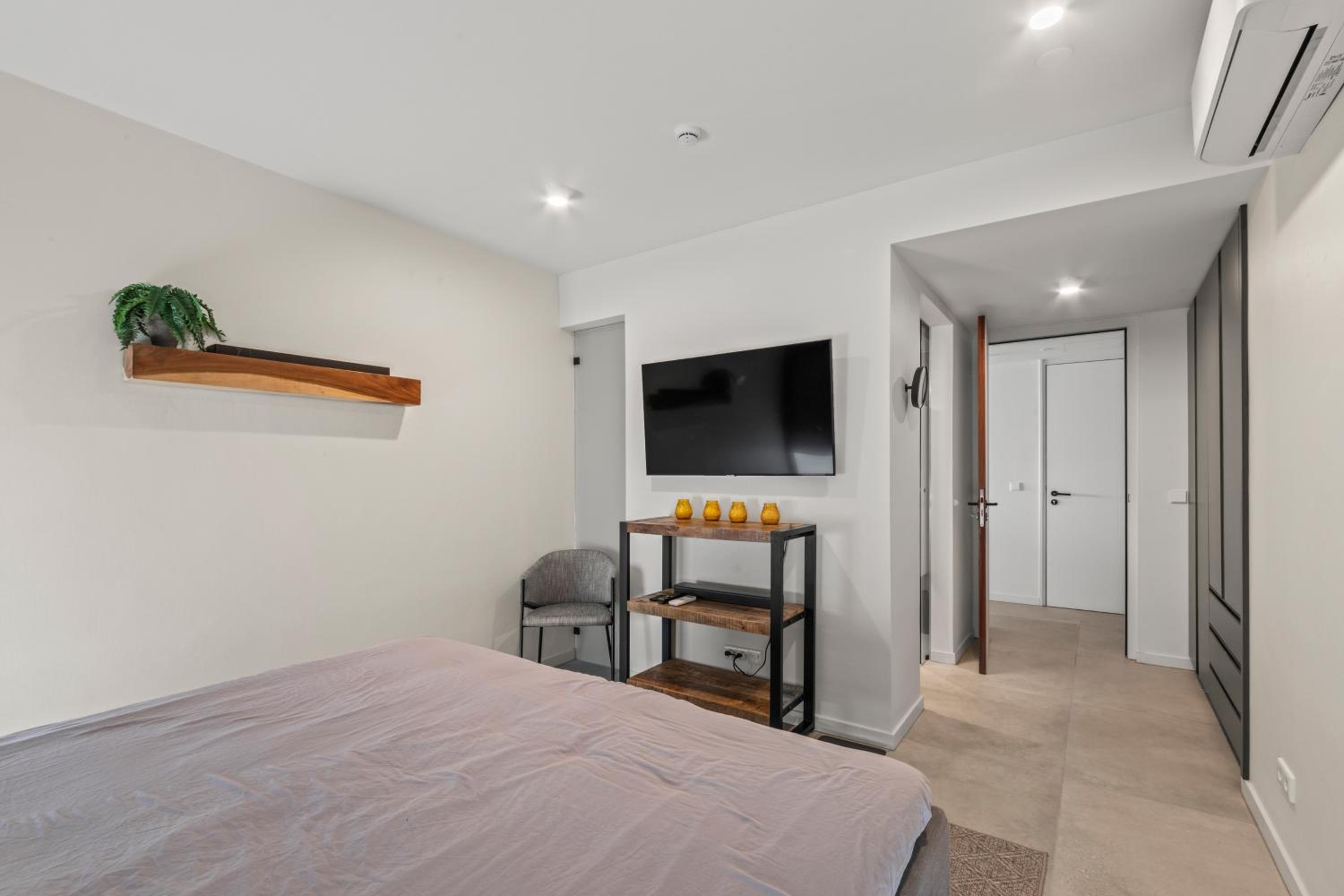 The Wharf apartments, downtown Willemstad