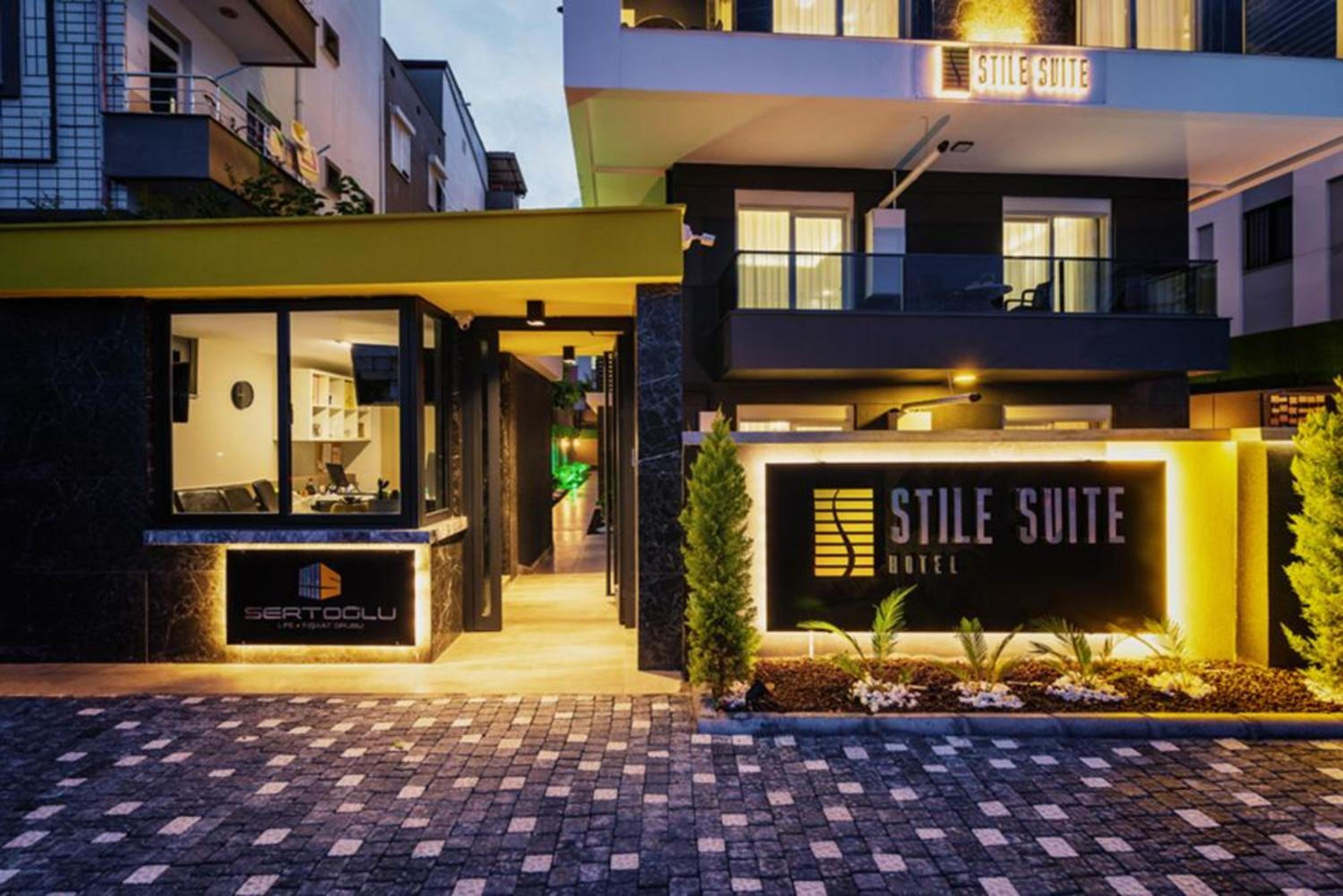 Stile Suite Family Hotel - Image 48
