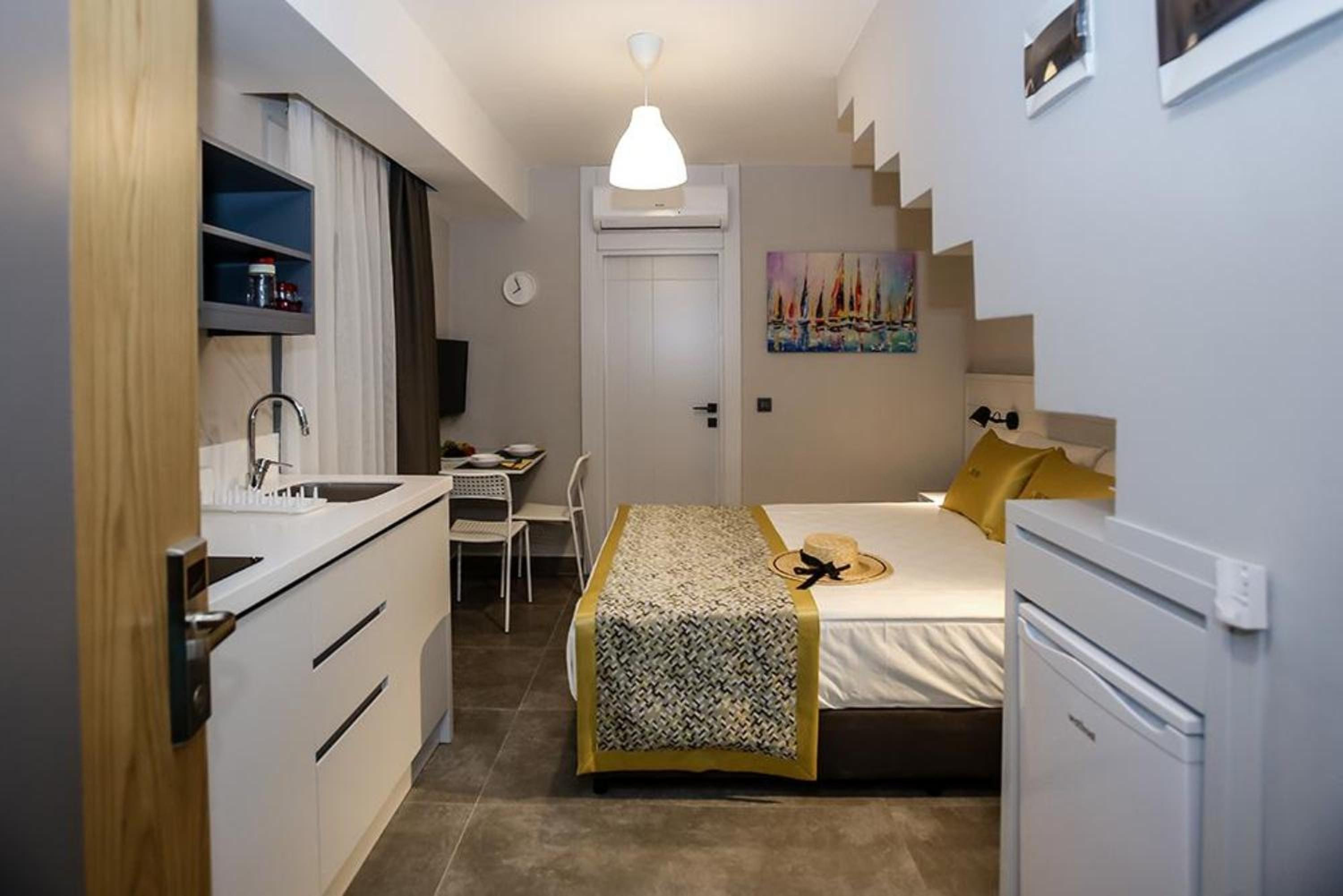 Stile Suite Family Hotel - Image 17
