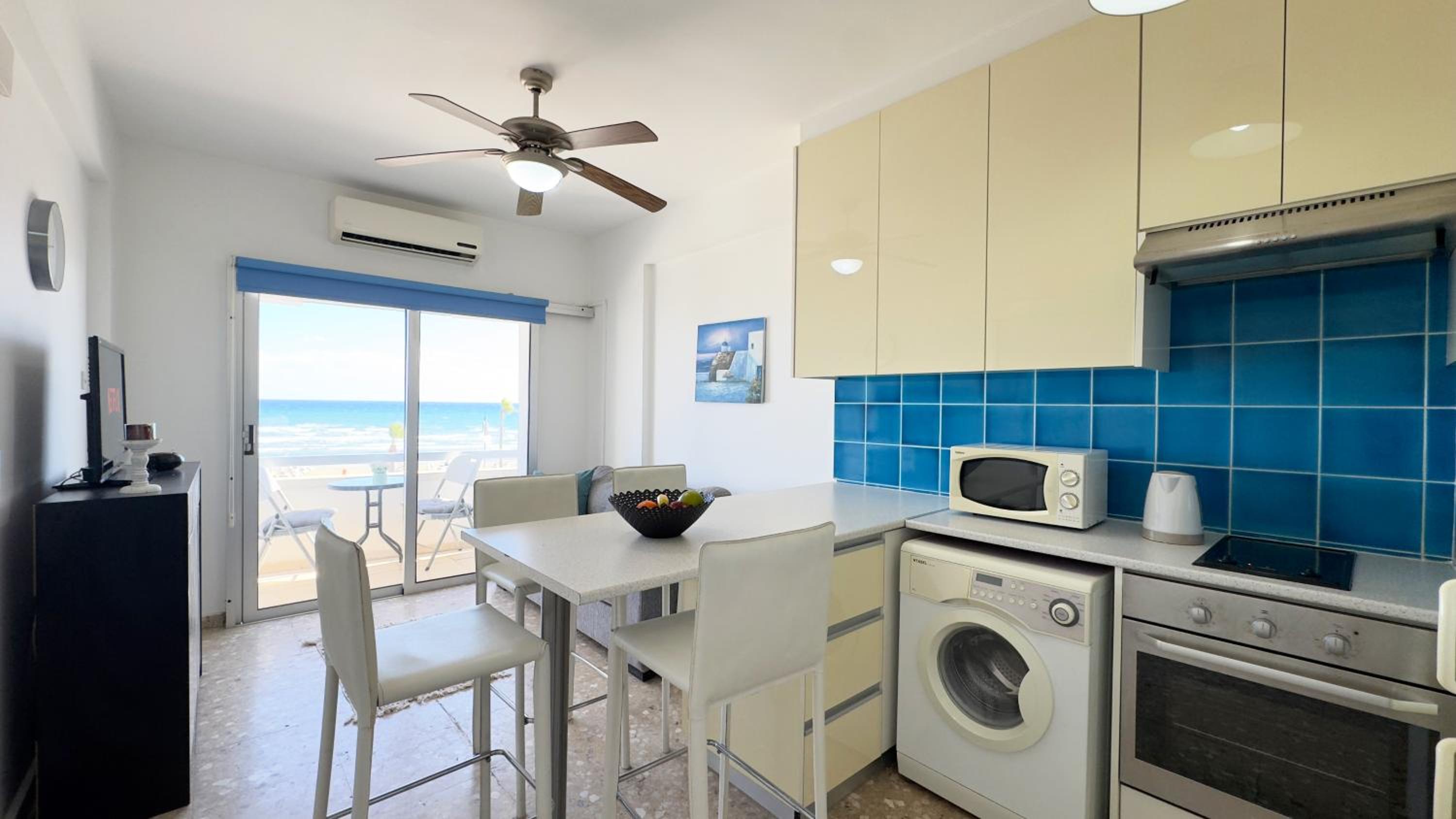 Kolonaki Seaview 1BDR Finikoudes