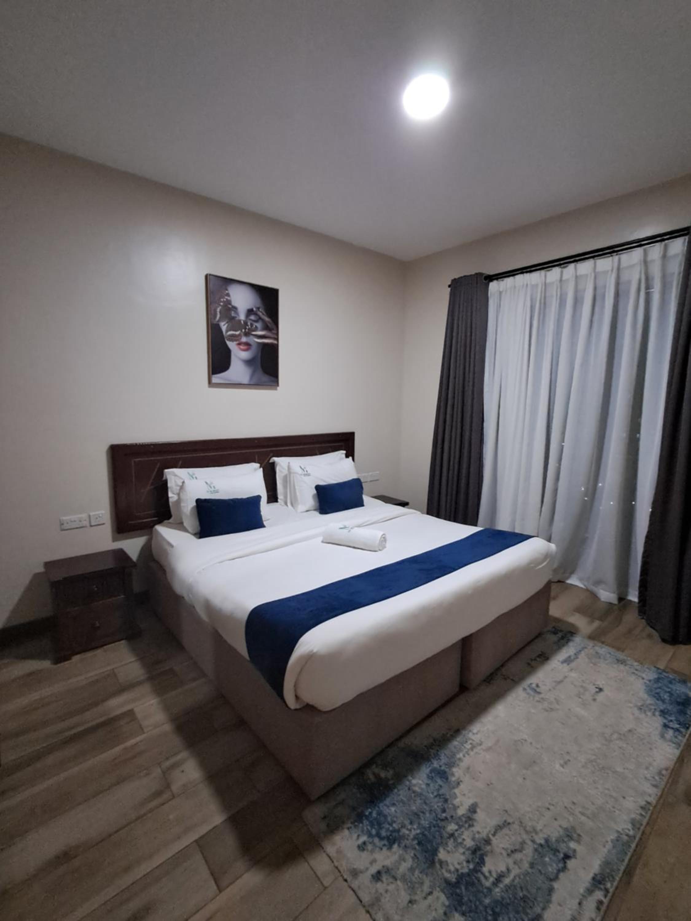 Emerald Suites