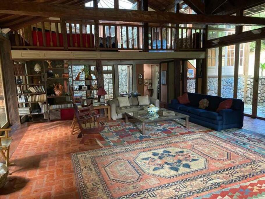 Deliciosa Casa de Campo - Araras, Petrópolis - RJ