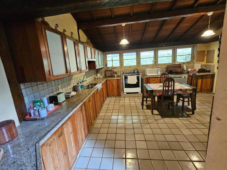 Deliciosa Casa de Campo - Araras, Petrópolis - RJ