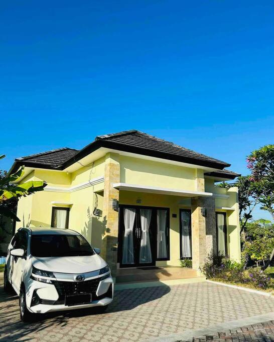 Amanda's House near Senggigi view 3