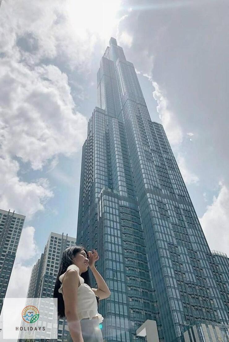 Landmark 81 Holiday Inn