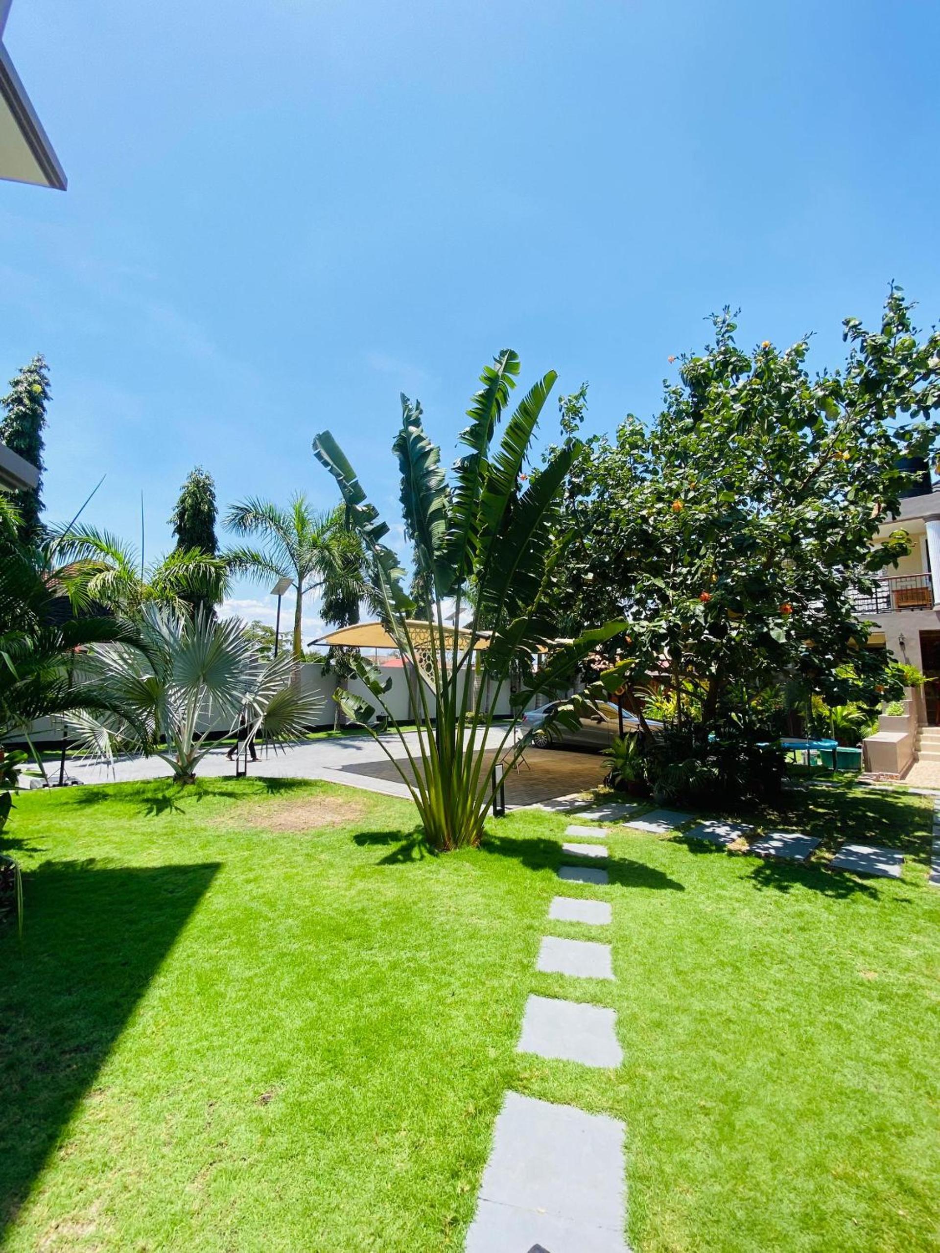 Jacomo Residences