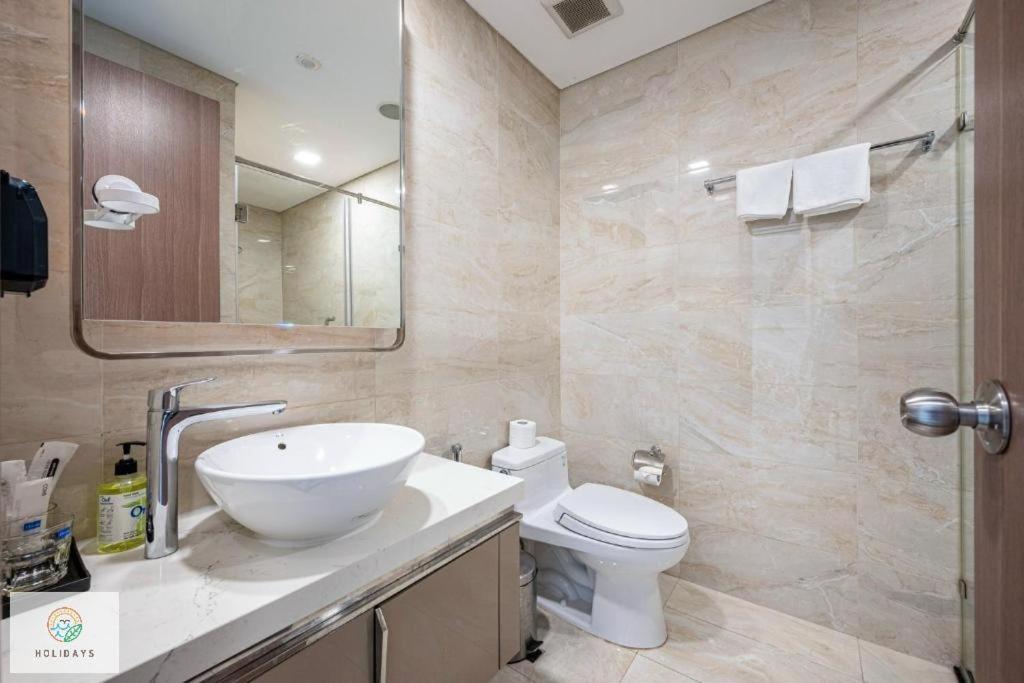 Landmark 81 Holiday Inn