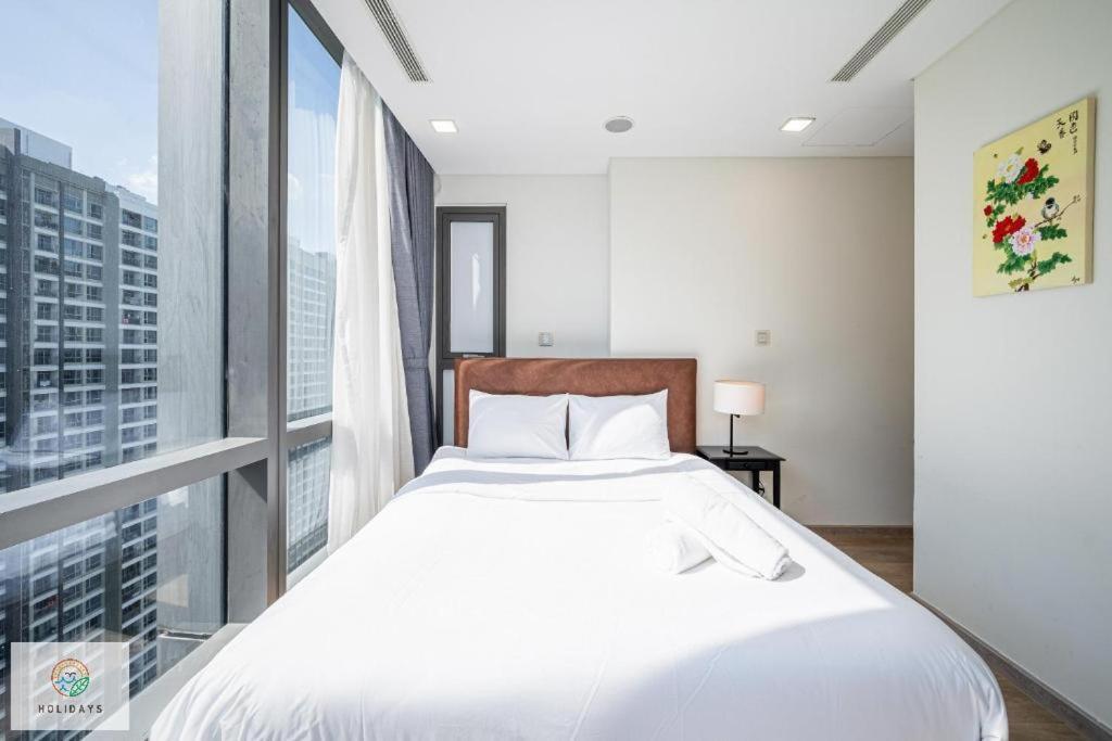 Landmark 81 Holiday Inn