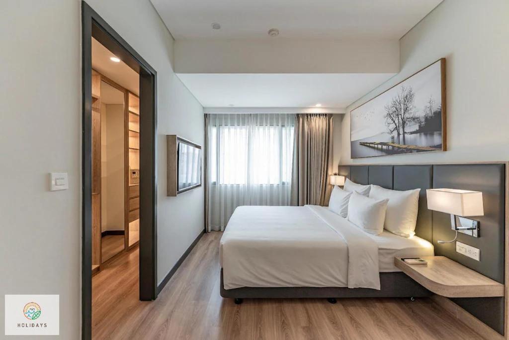 Landmark 81 Holiday Inn