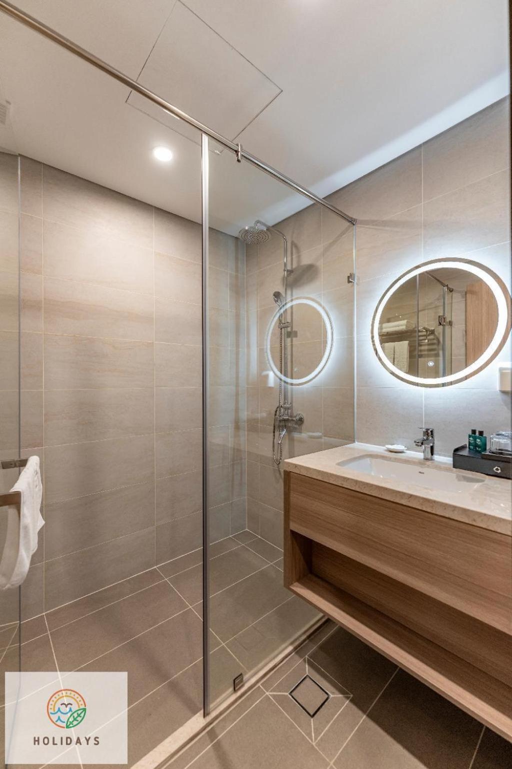 Landmark 81 Holiday Inn