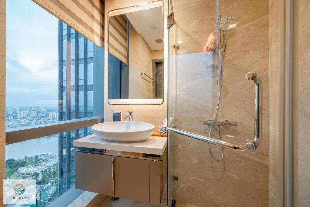 Landmark 81 Holiday Inn