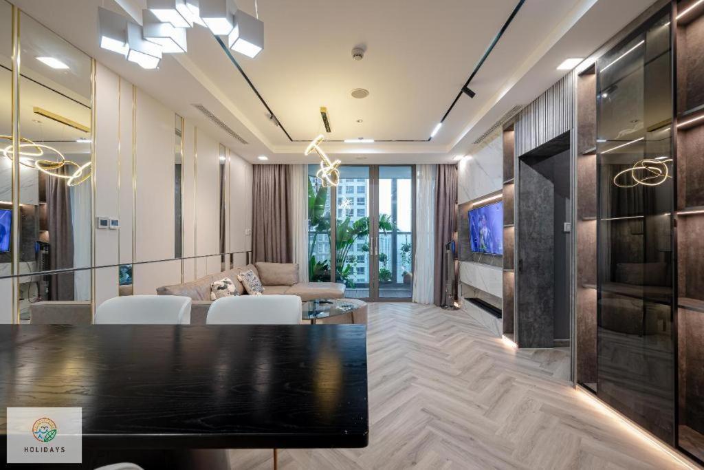 Landmark 81 Holiday Inn
