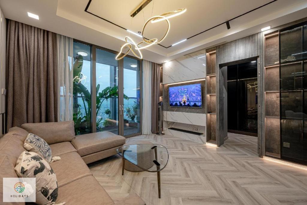 Landmark 81 Holiday Inn