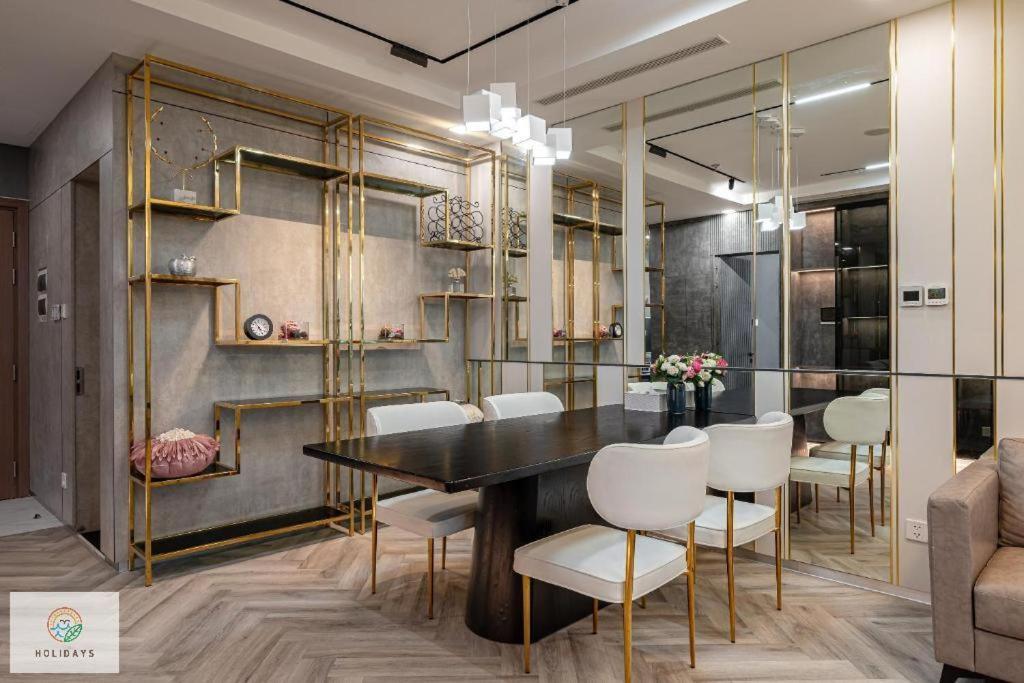 Landmark 81 Holiday Inn