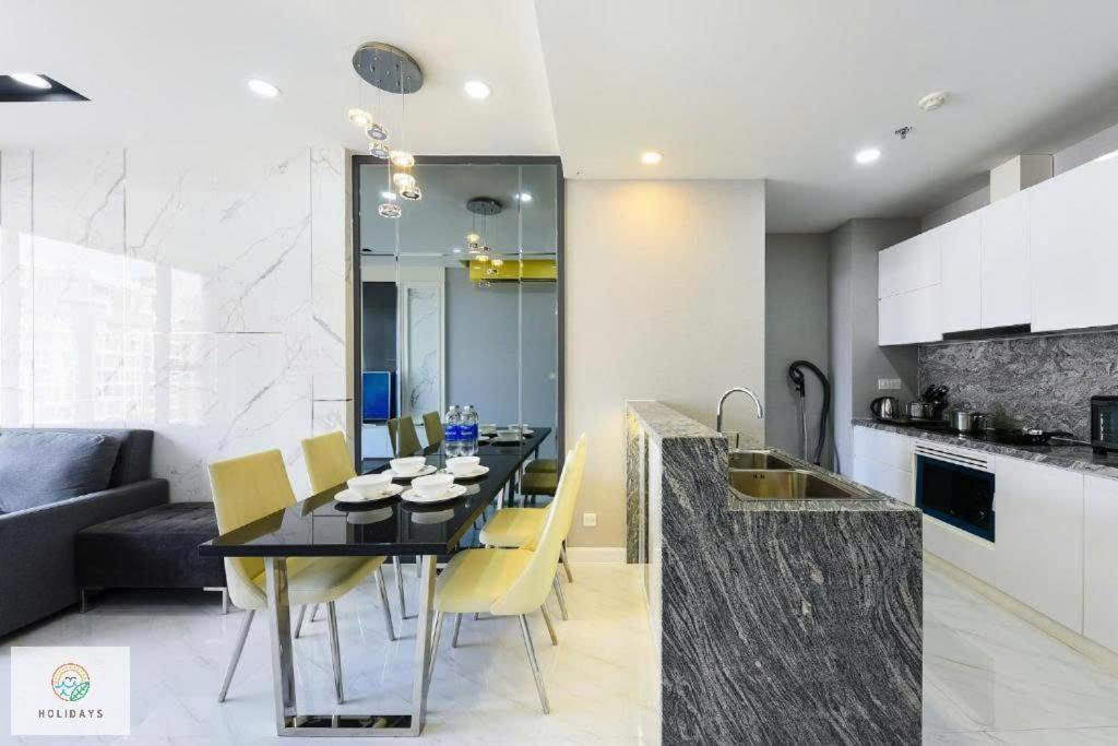 Landmark 81 Holiday Inn