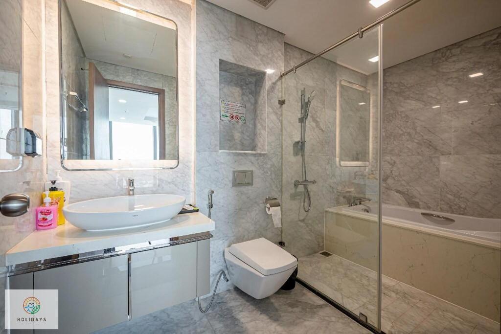 Landmark 81 Holiday Inn