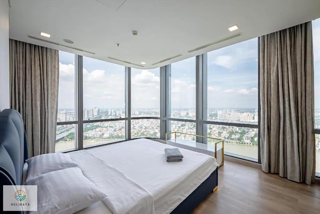 Landmark 81 Holiday Inn