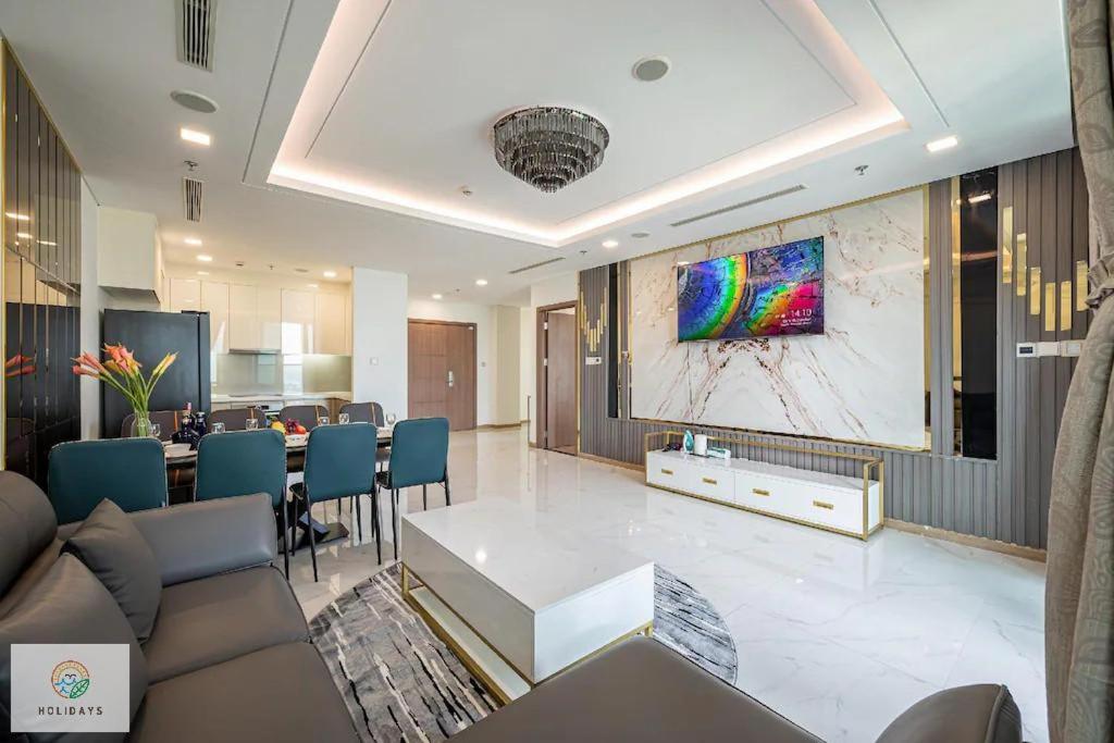 Landmark 81 Holiday Inn