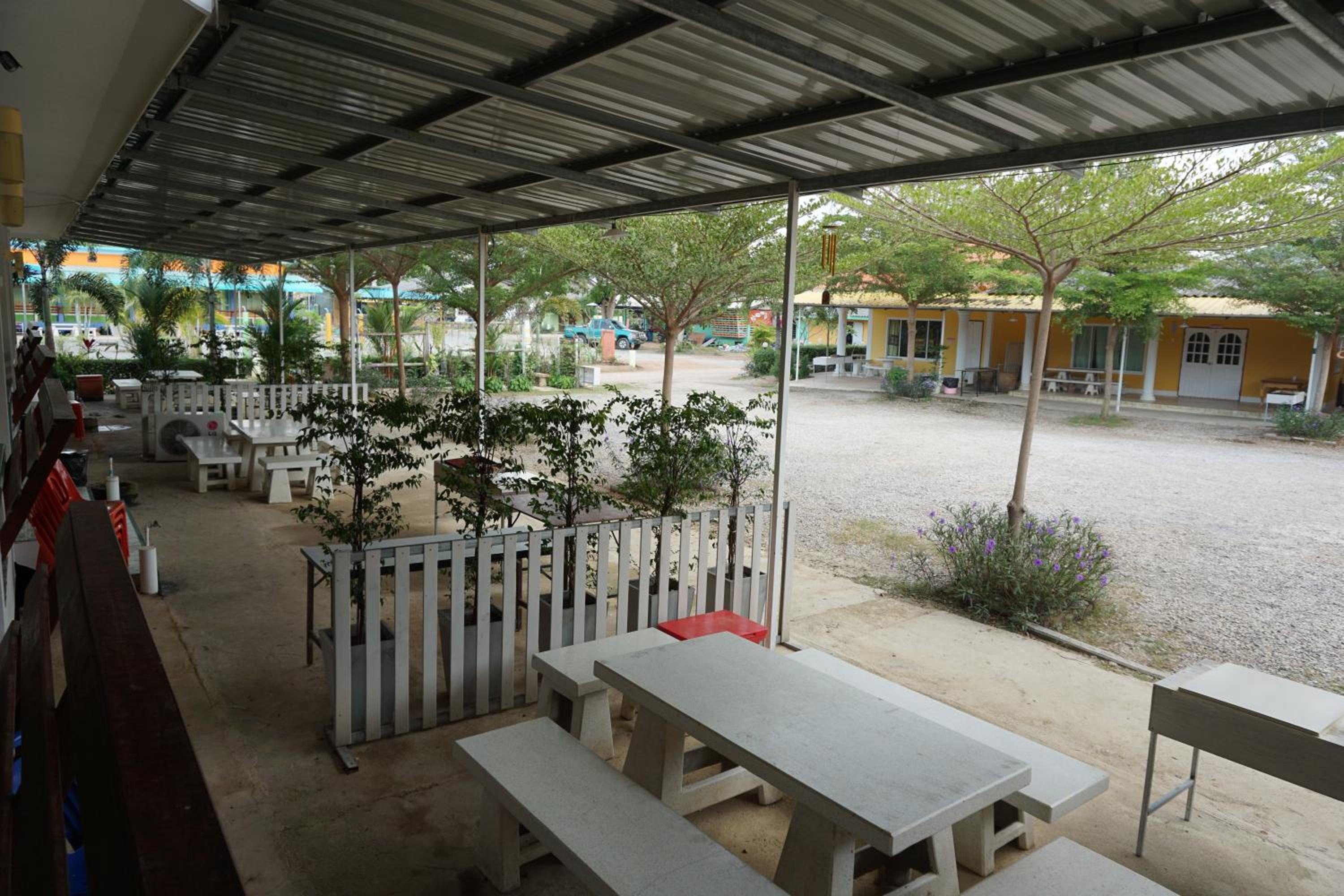 Pooma Resort