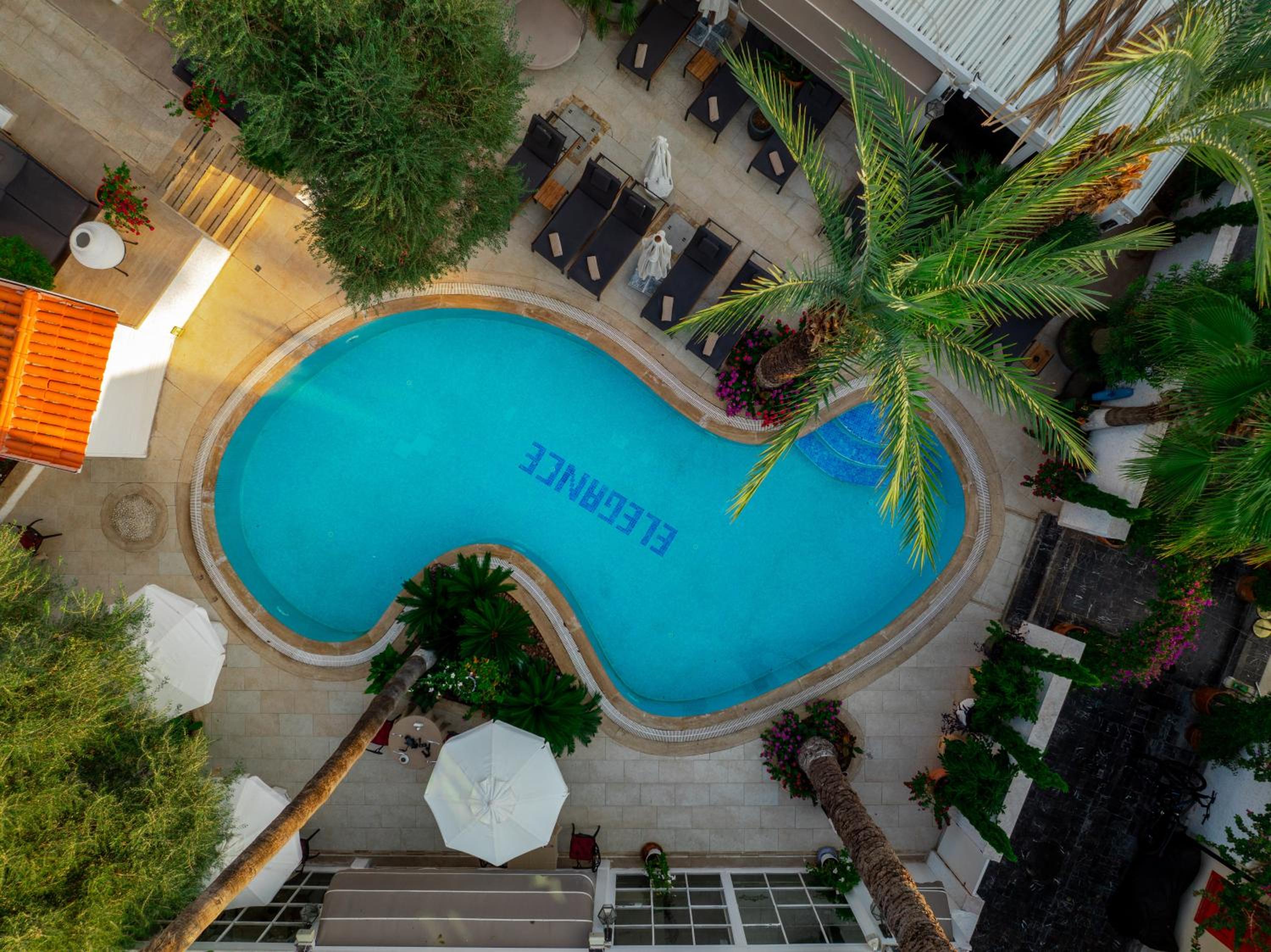 Elegance East Hotel - Image 95