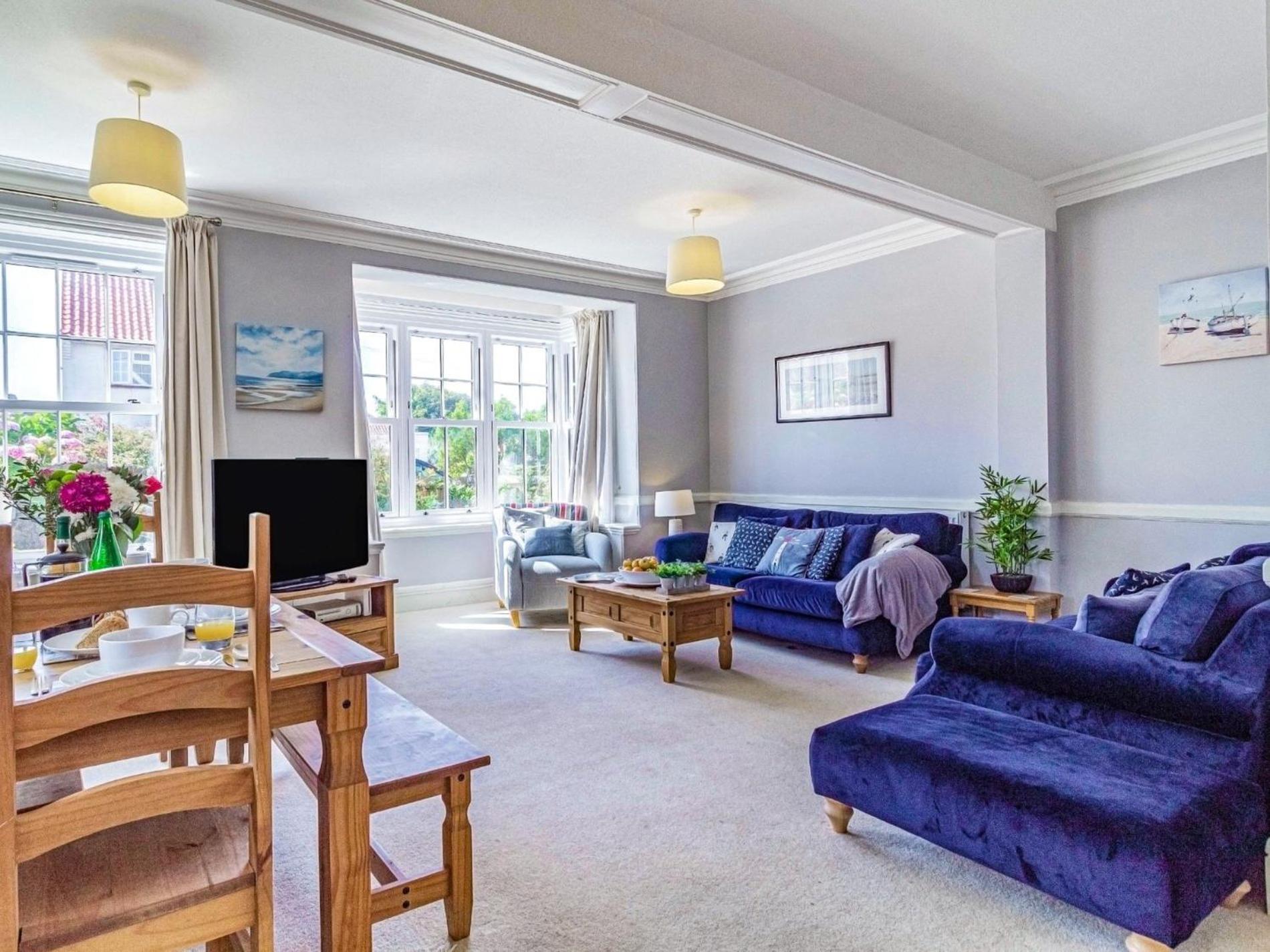 3 bed property in Overstrand KT178 view 4