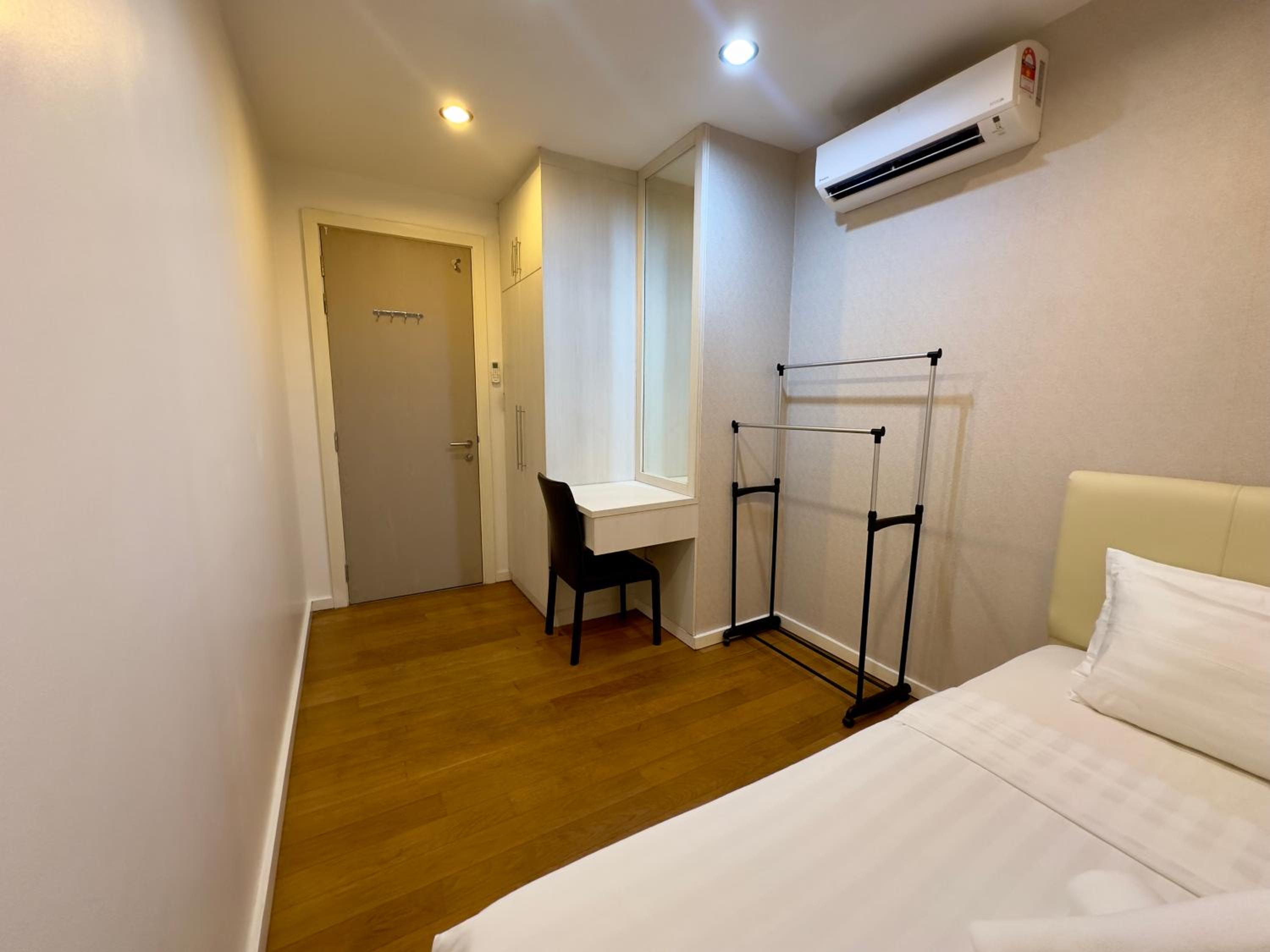 Near Pavilion Bukit Bintang Fairlane KLCC suites by Angel Rose