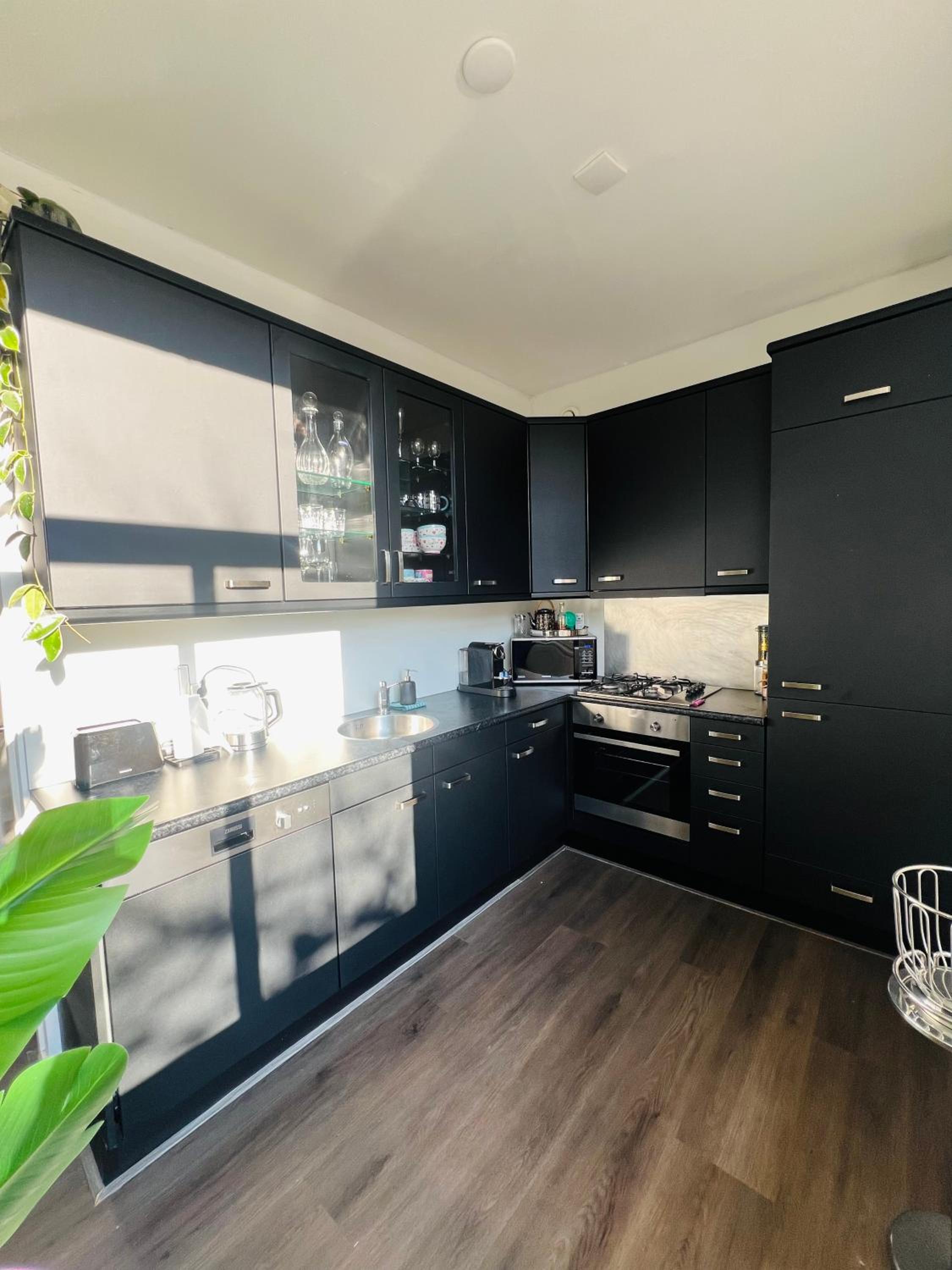 Canal apartment at historic CityCenter Amersfoort view 3
