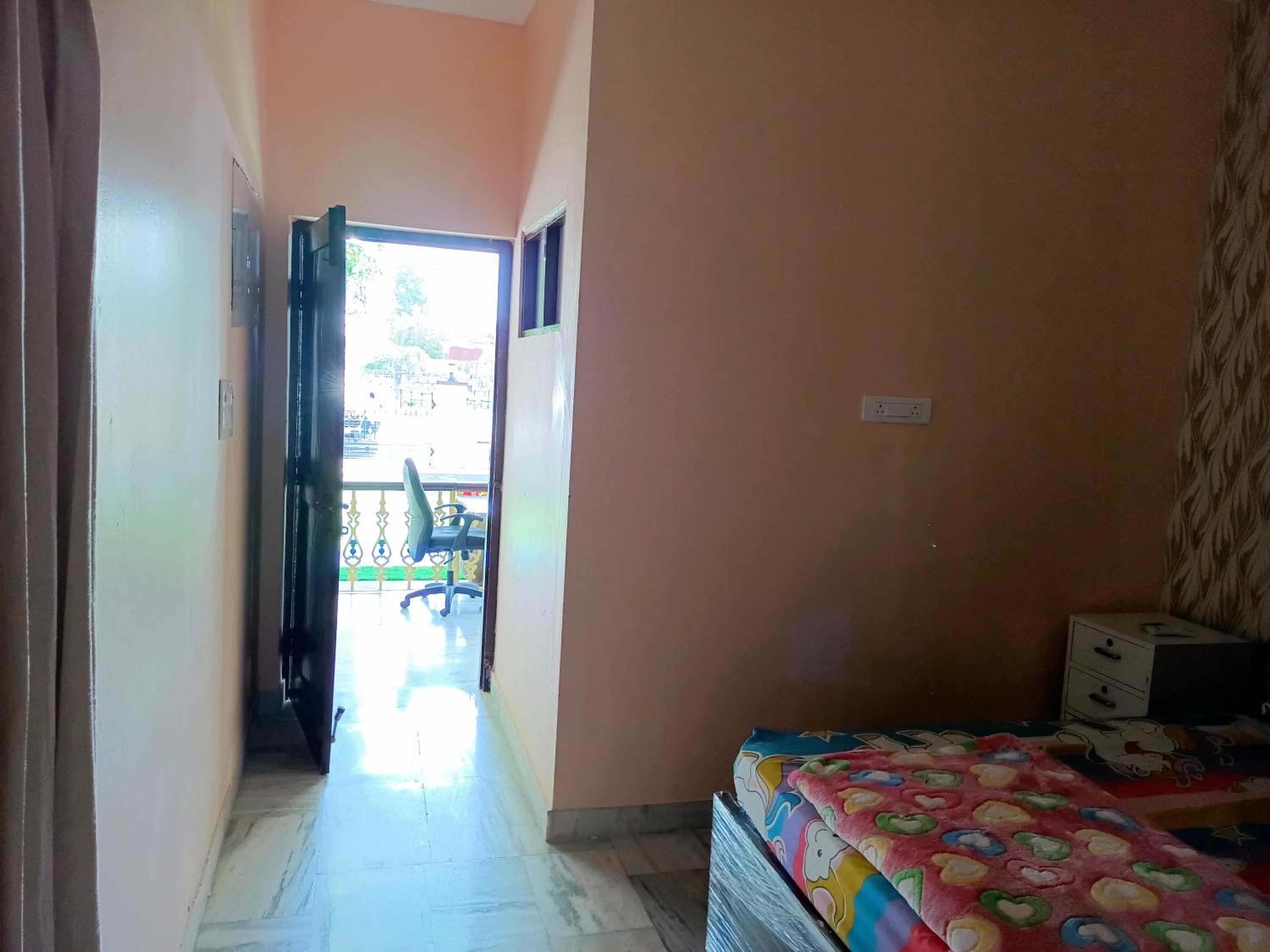 Photo 7