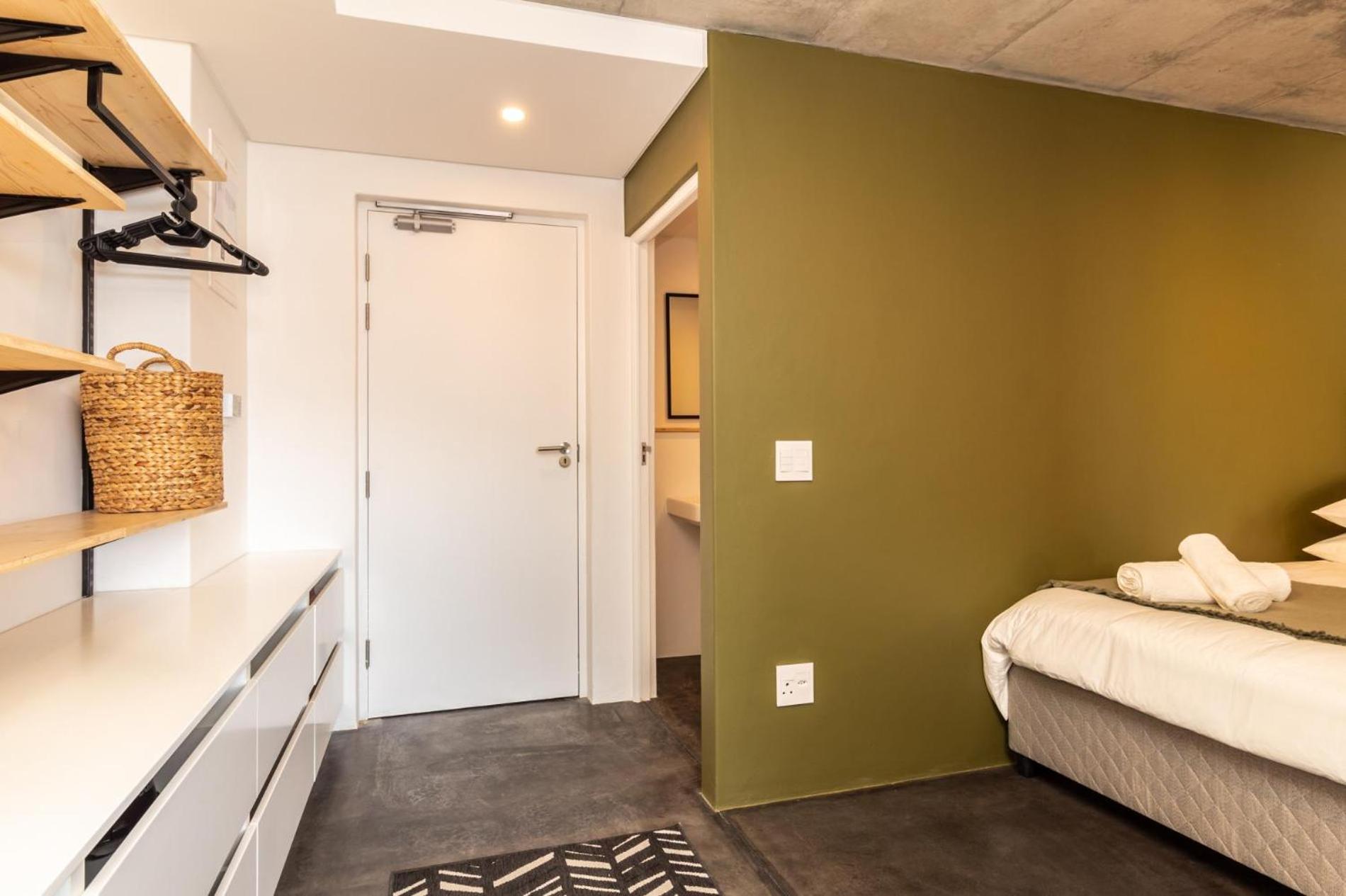 Rooftop Pool, Mountain Views, Wi-Fi, Parking view 5