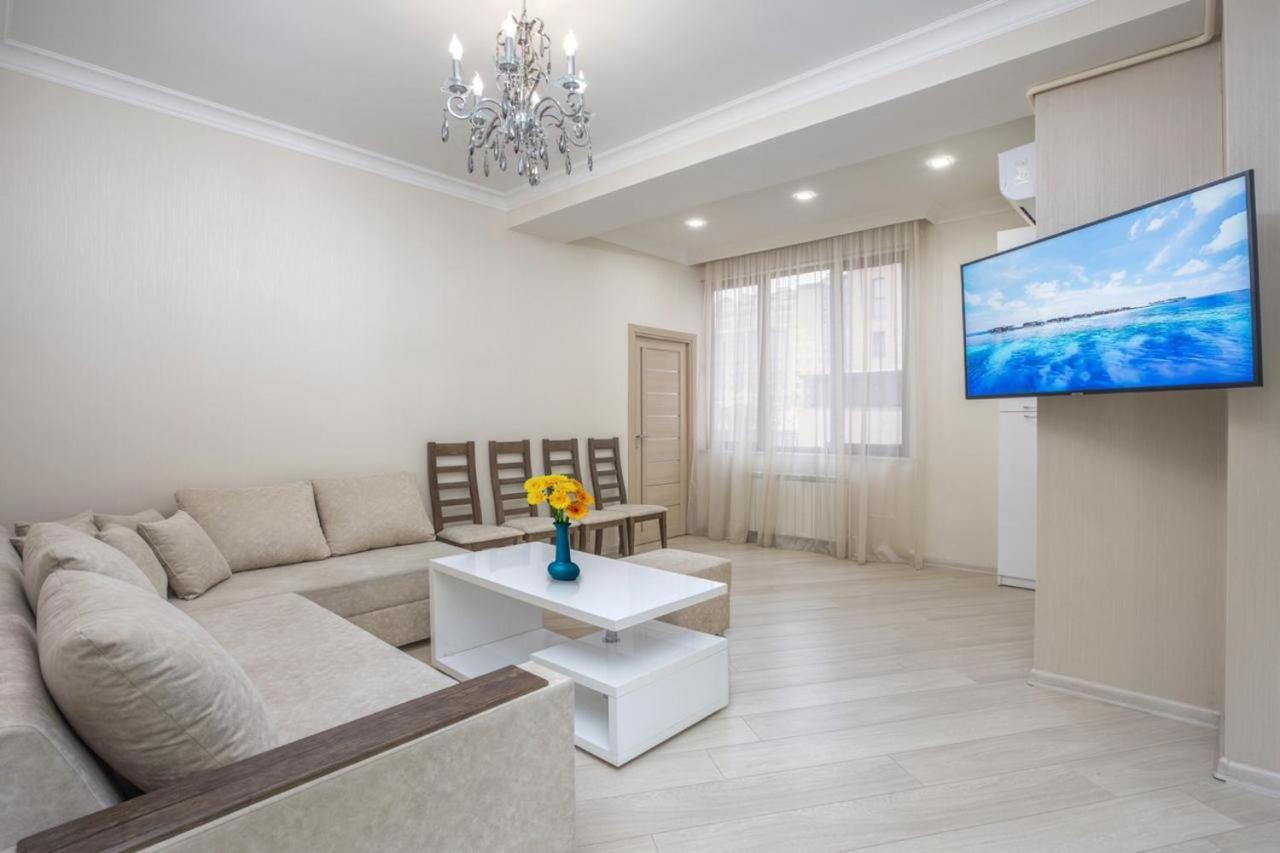 Perfect New apartment! 2 Bedrooms, near North Avenue