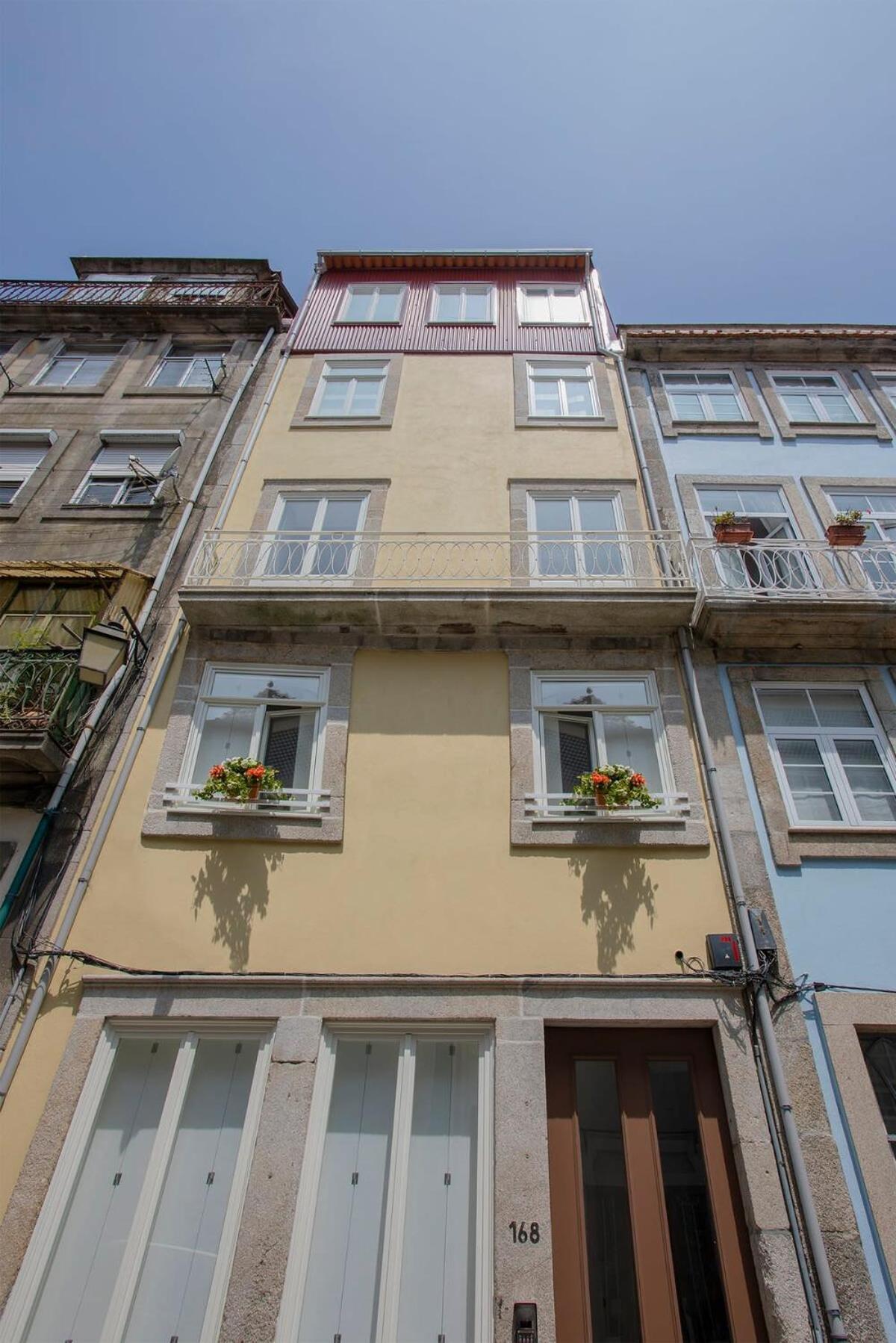 Liiiving in Porto - Clérigos Terrace Apartment