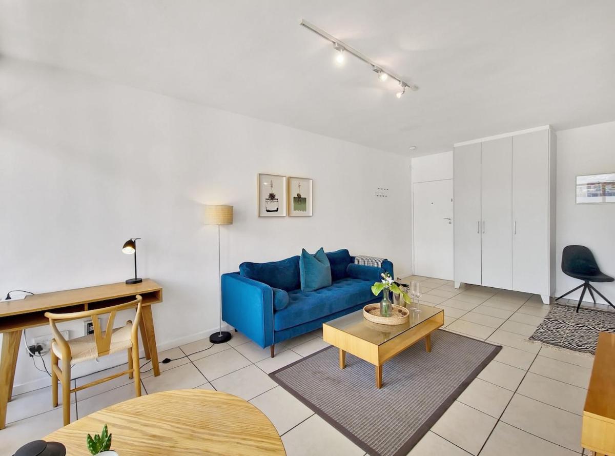 Cosy, central, homely feel home view 5