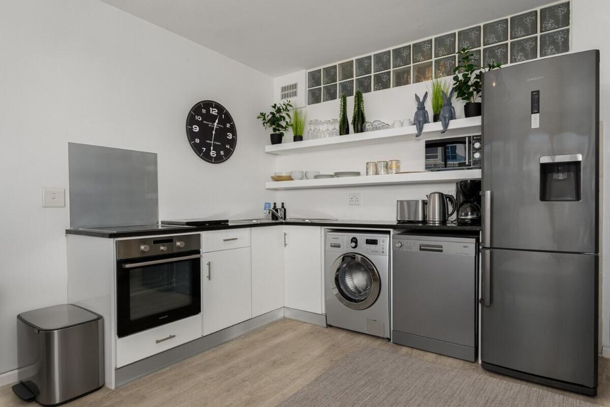 Mouille Point Seaview Apartment