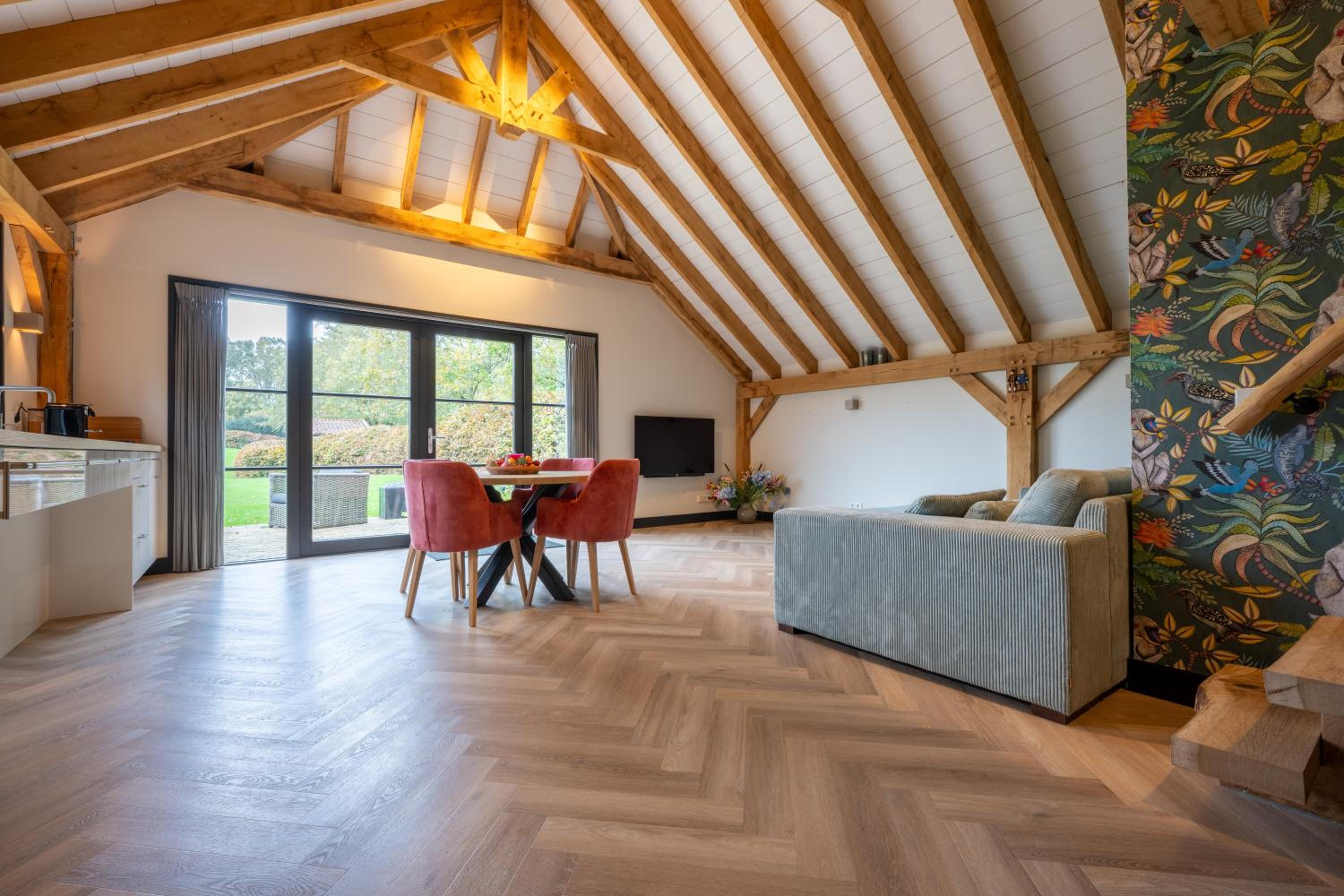 Buitenliefde, Het Huis, Prachtig verblijf voor 2 volwassen eventueel met 2 kinderen midden in de natuur