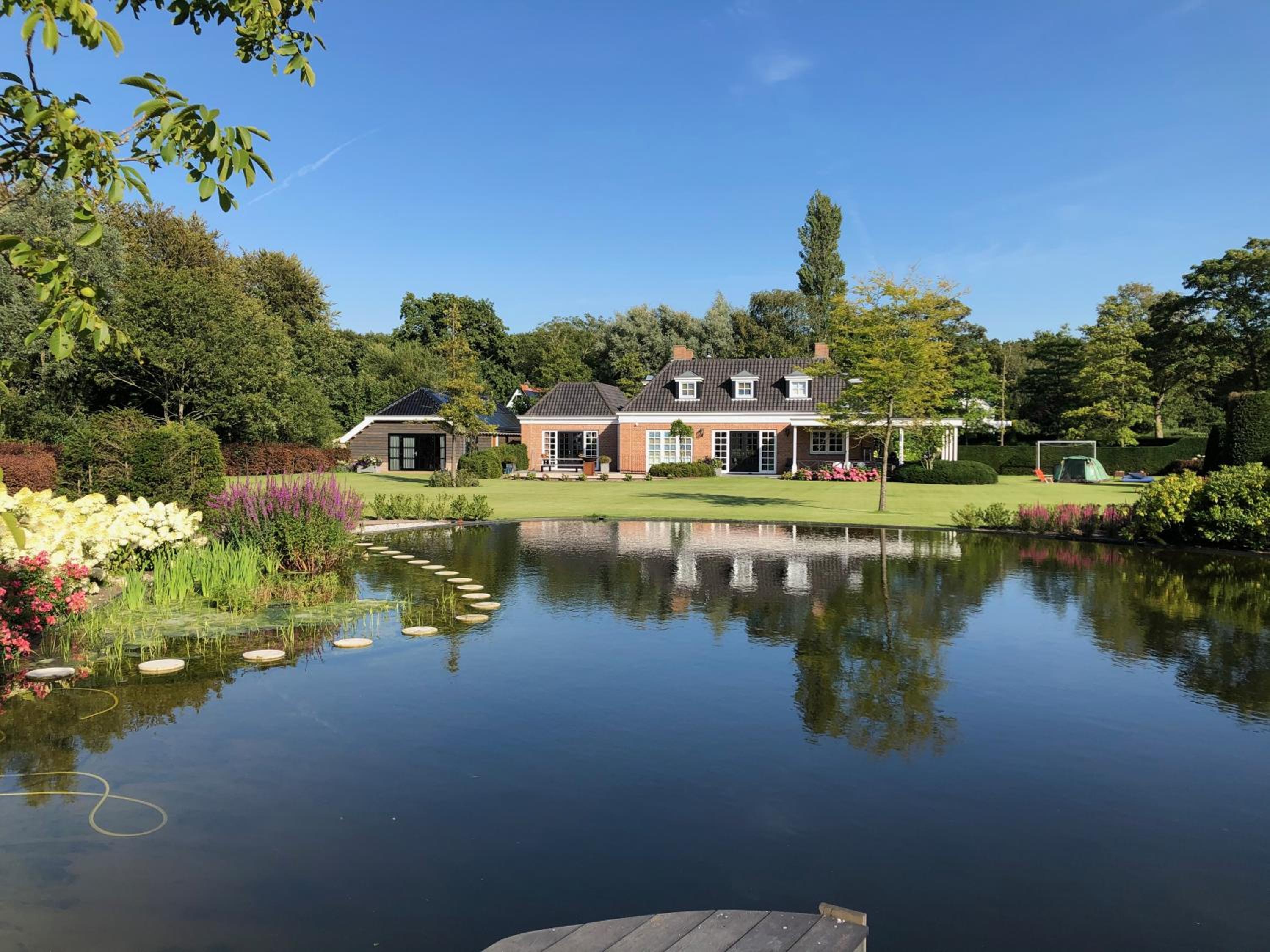 Buitenliefde, Het Huis, Prachtig verblijf voor 2 volwassen eventueel met 2 kinderen midden in de natuur