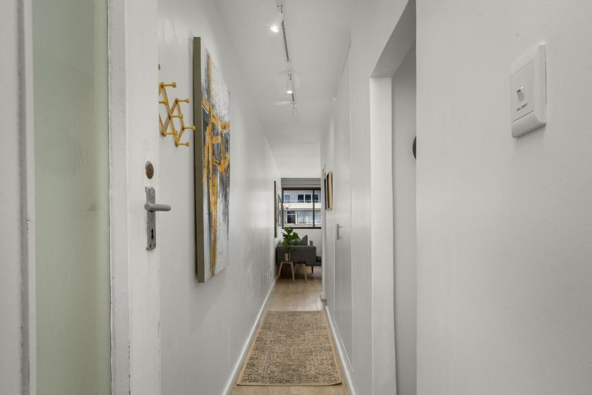 Mouille Point Seaview Apartment