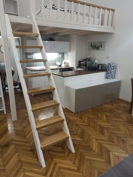 Unique apartment near Charles Bridge