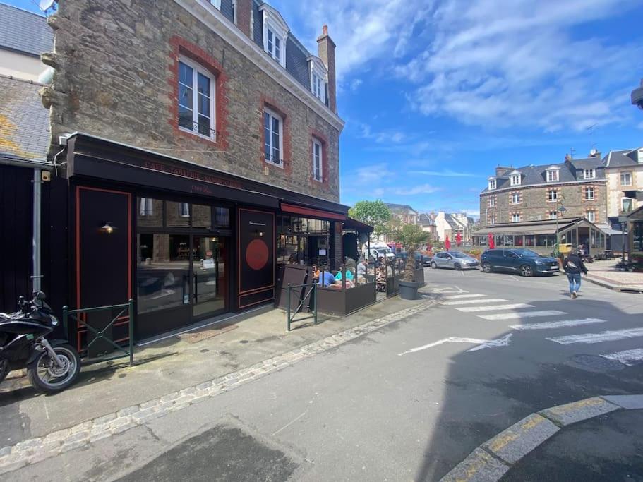 Appartement entre plage de l'Ecluse et place du marché
