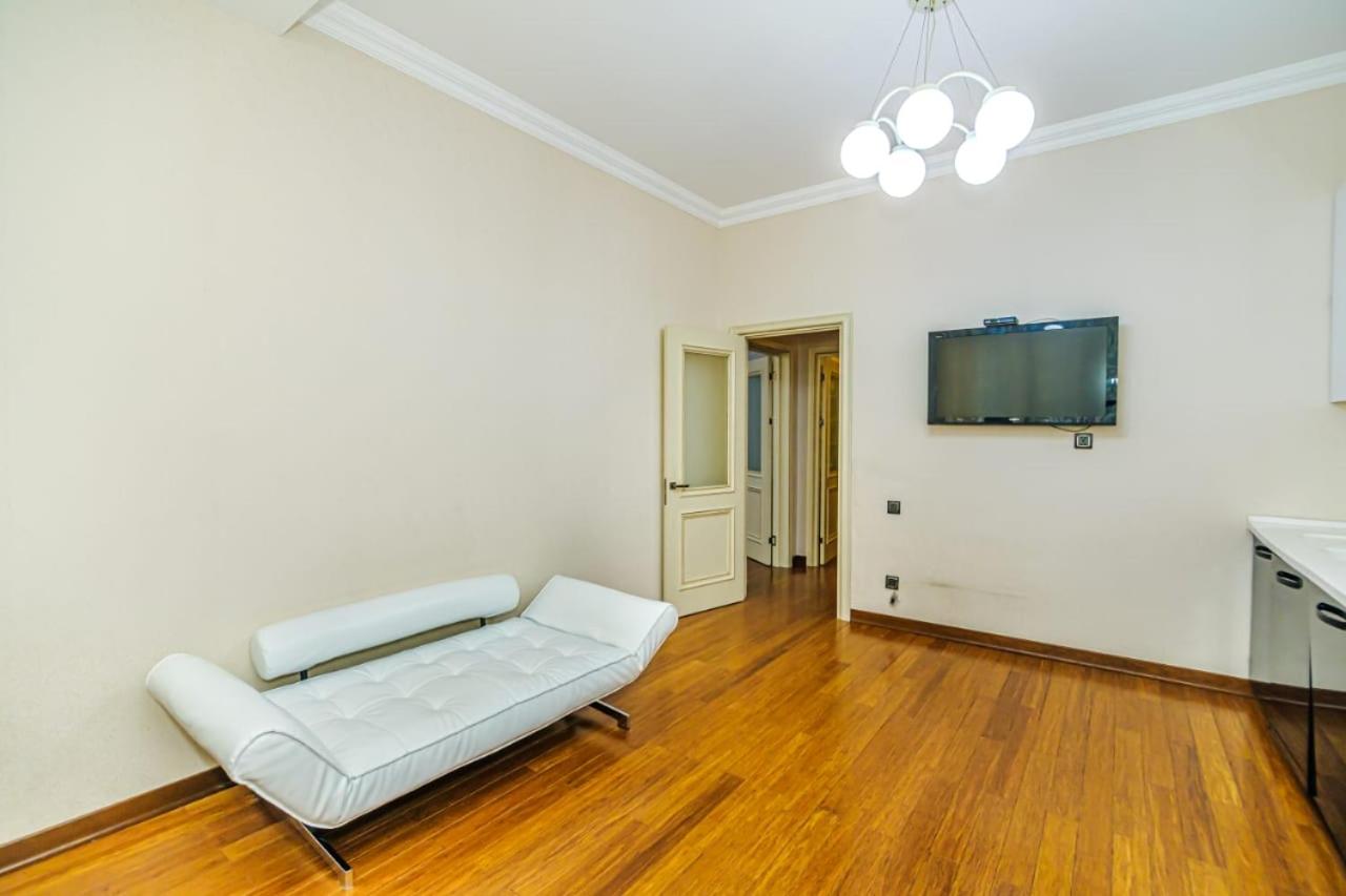 Hotel Apartment Nizami street