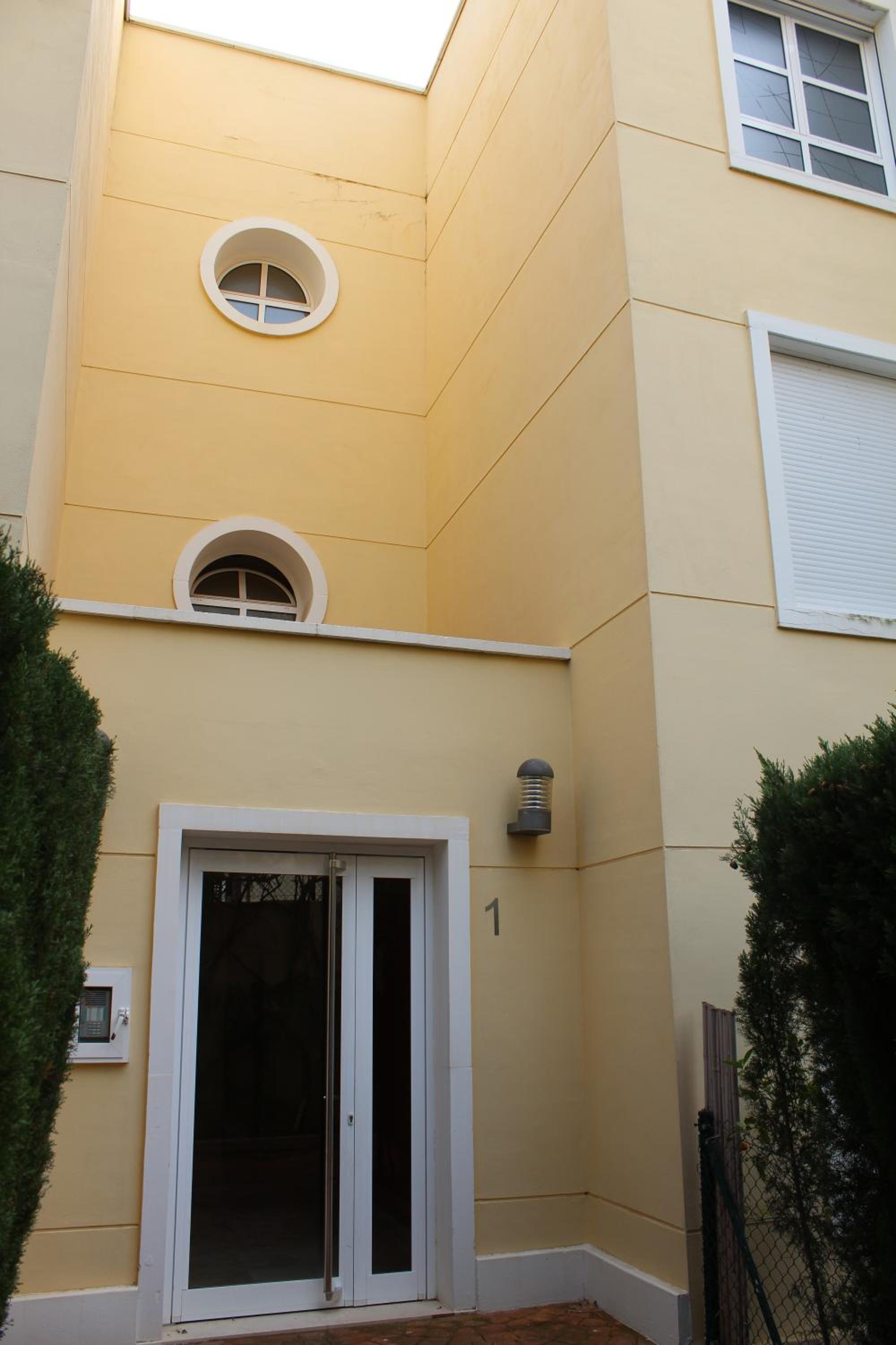 Photo 34