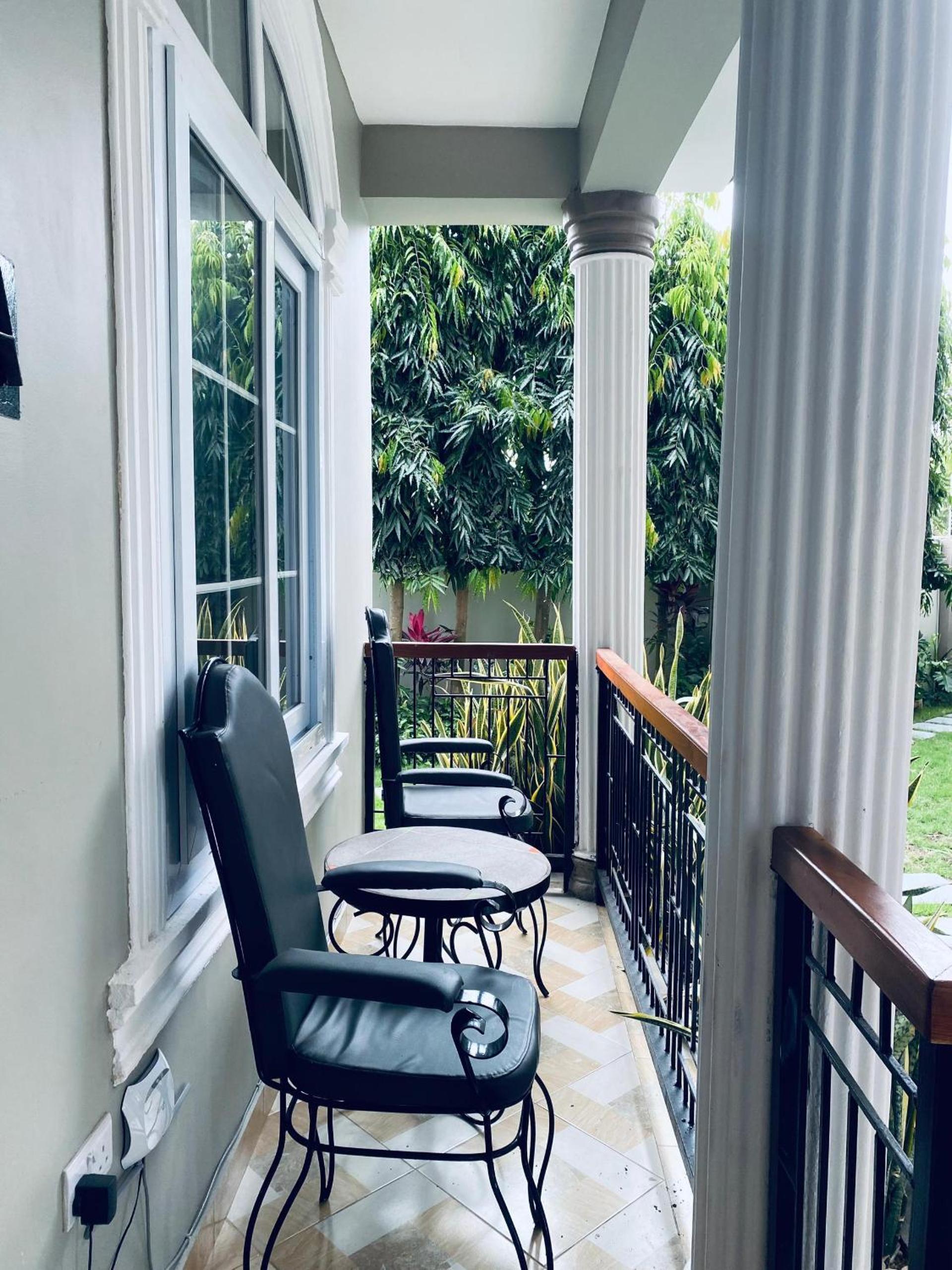 Jacomo Residences
