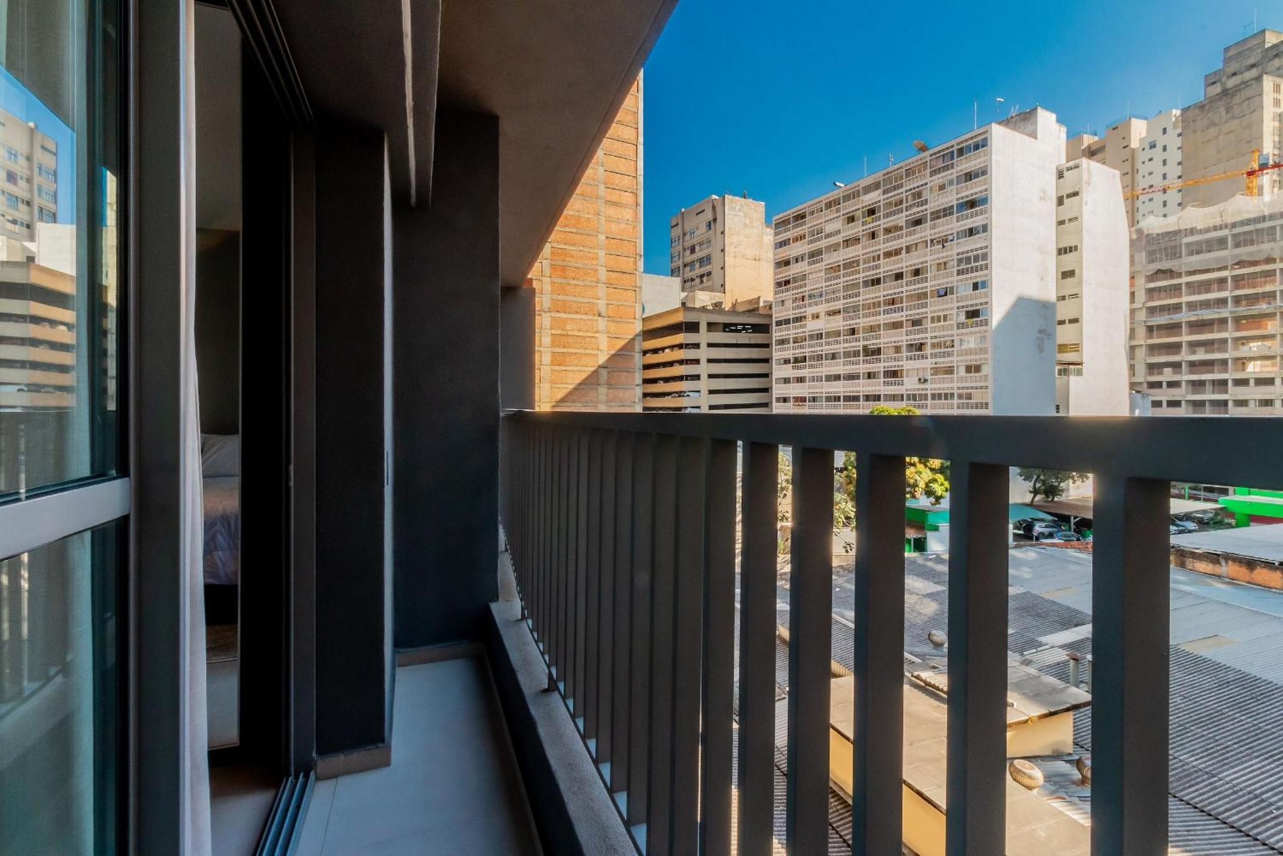 Rooftop in Consolação, practicality and comfort