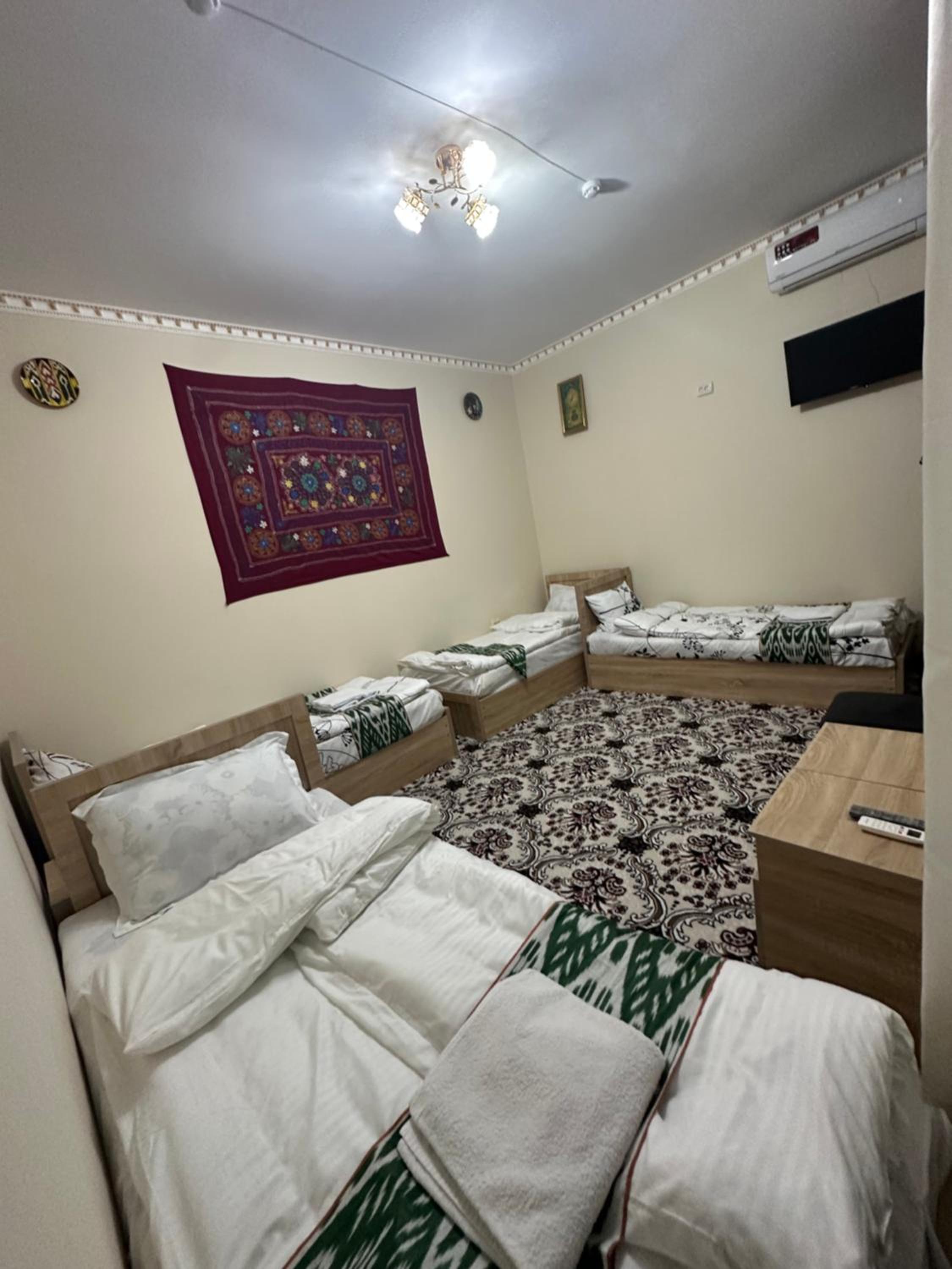 Hostel Boburshokh
