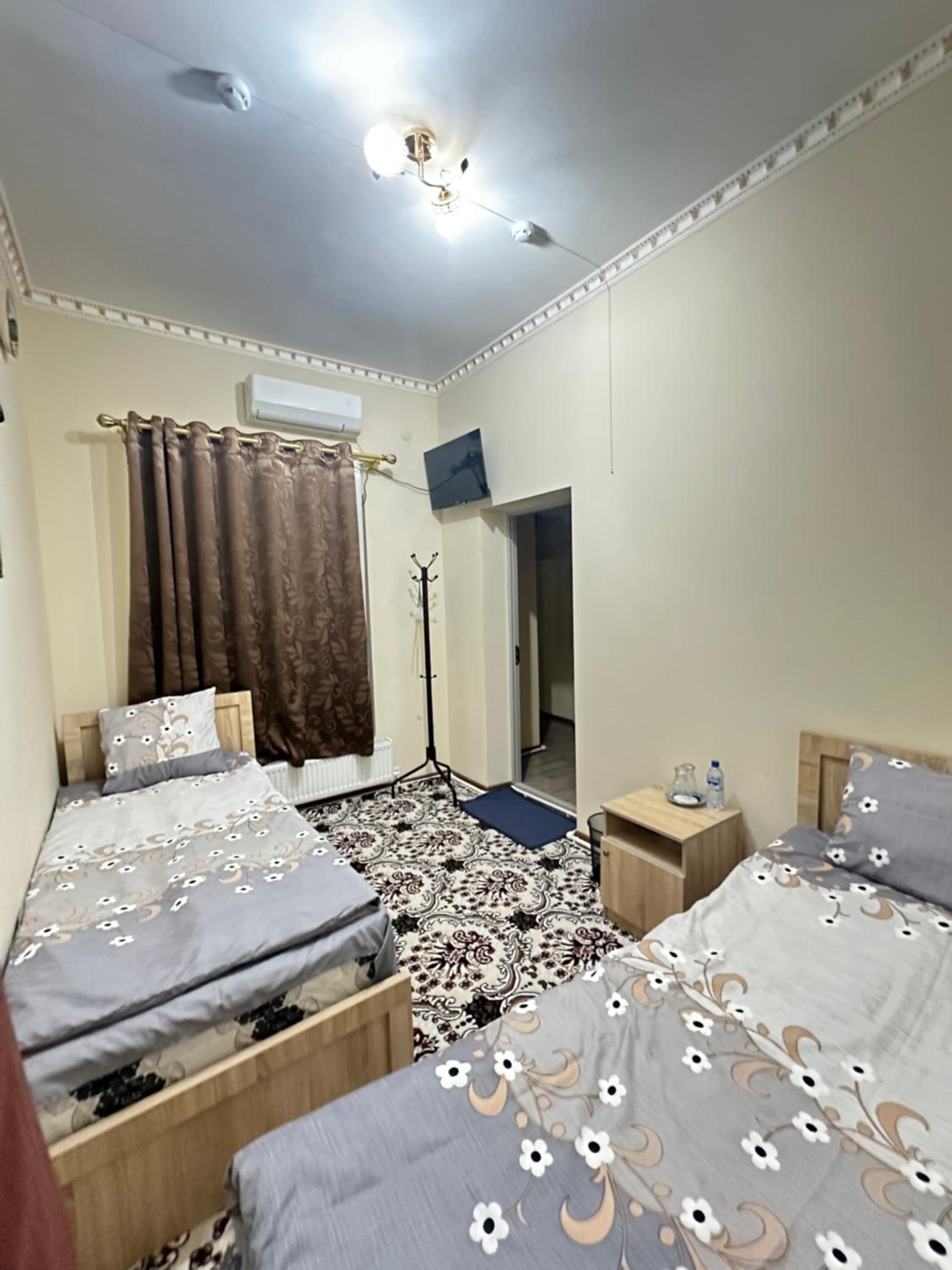 Hostel Boburshokh
