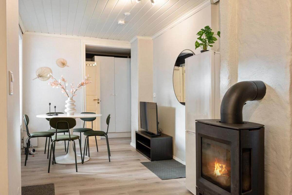 Cozy Hideaway with Private Balcony and Self Check In
