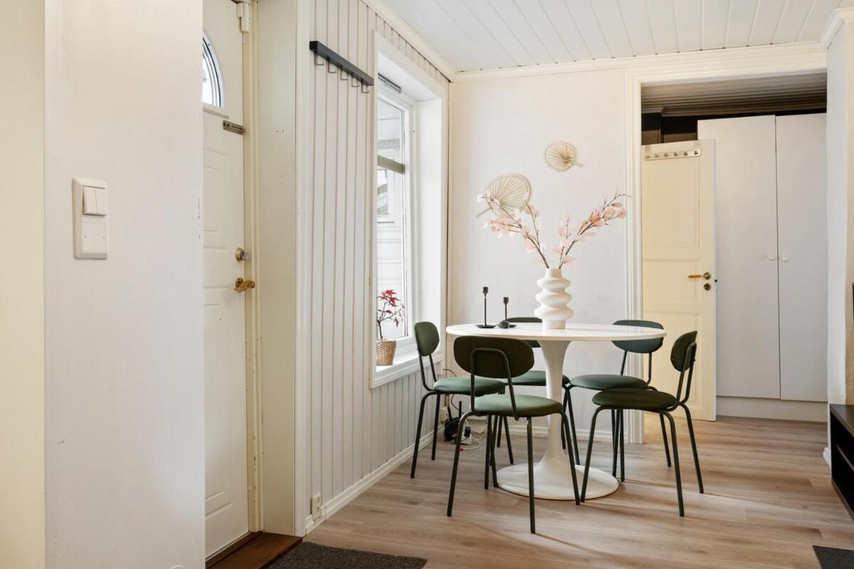 Cozy Hideaway with Private Balcony and Self Check In